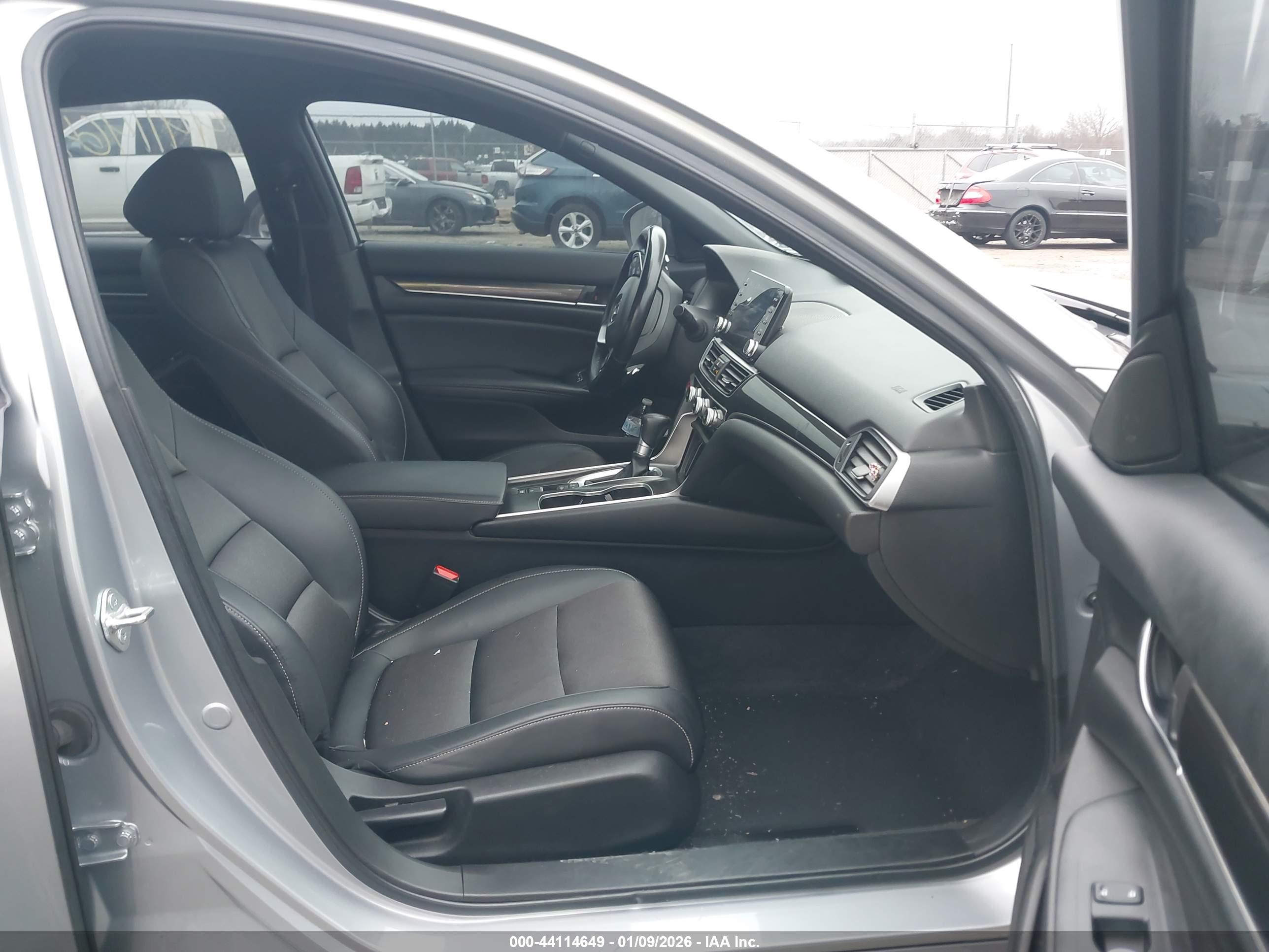 HONDA ACCORD image 5