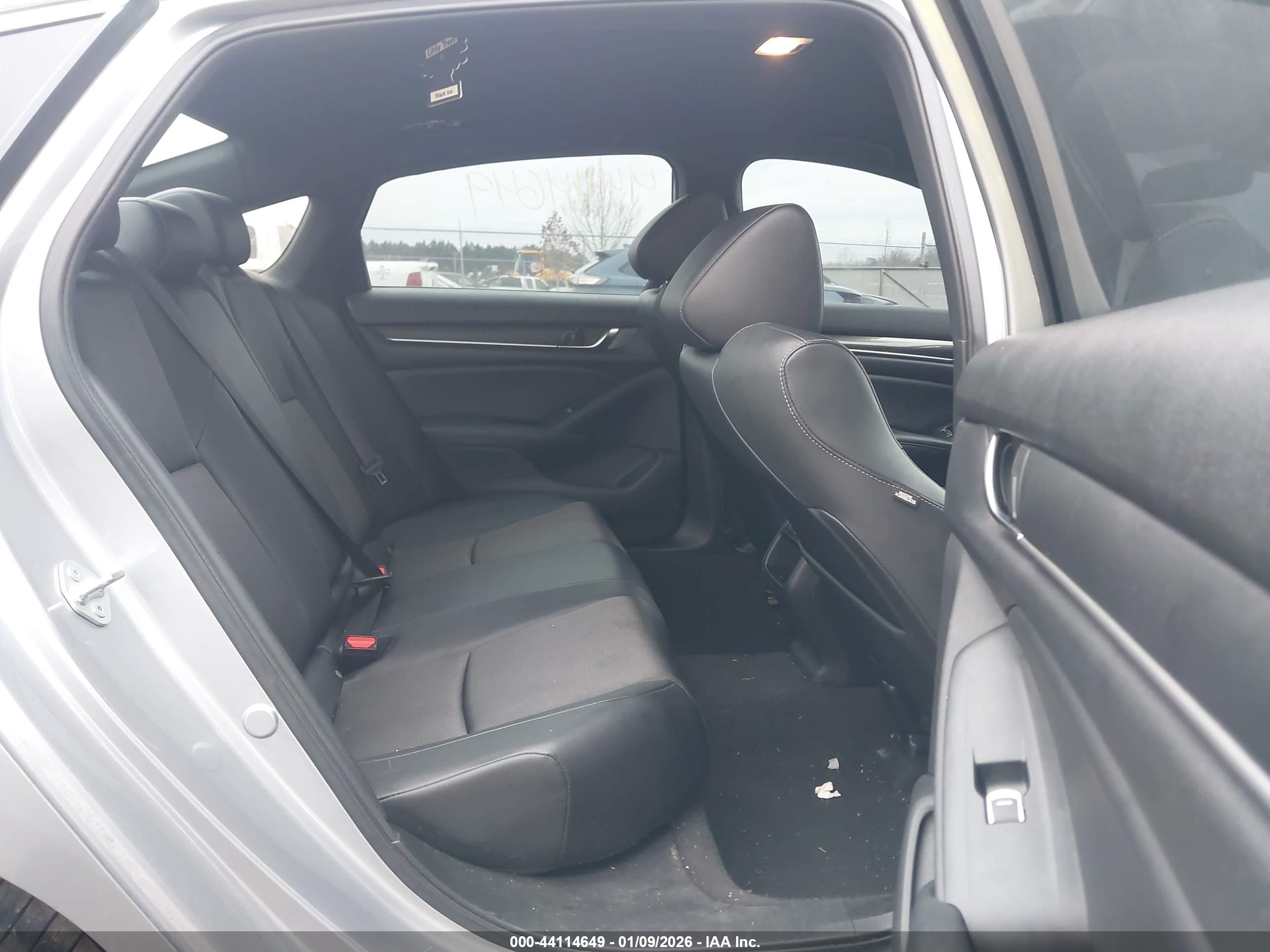 HONDA ACCORD image 8