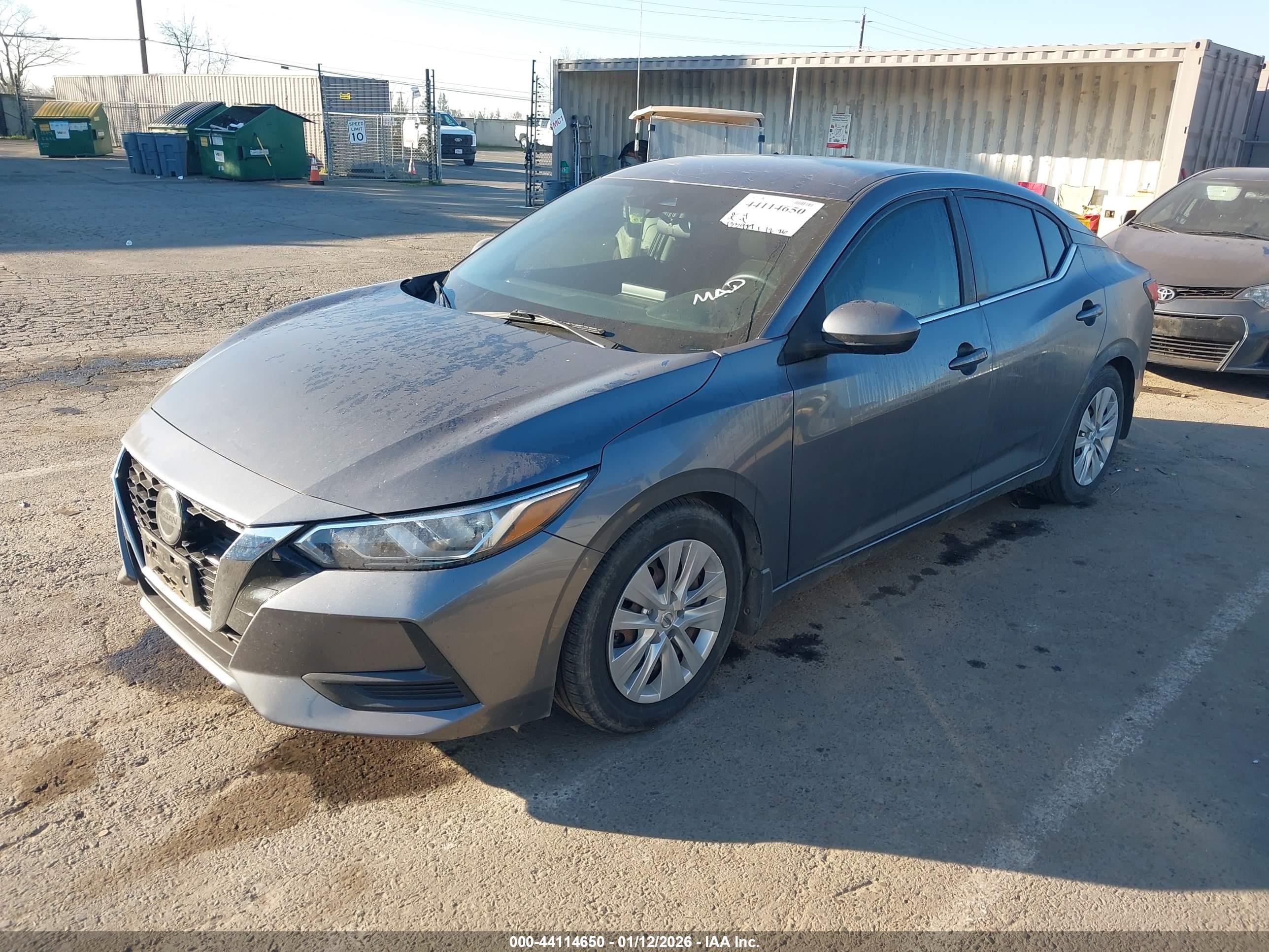 NISSAN SENTRA image 2