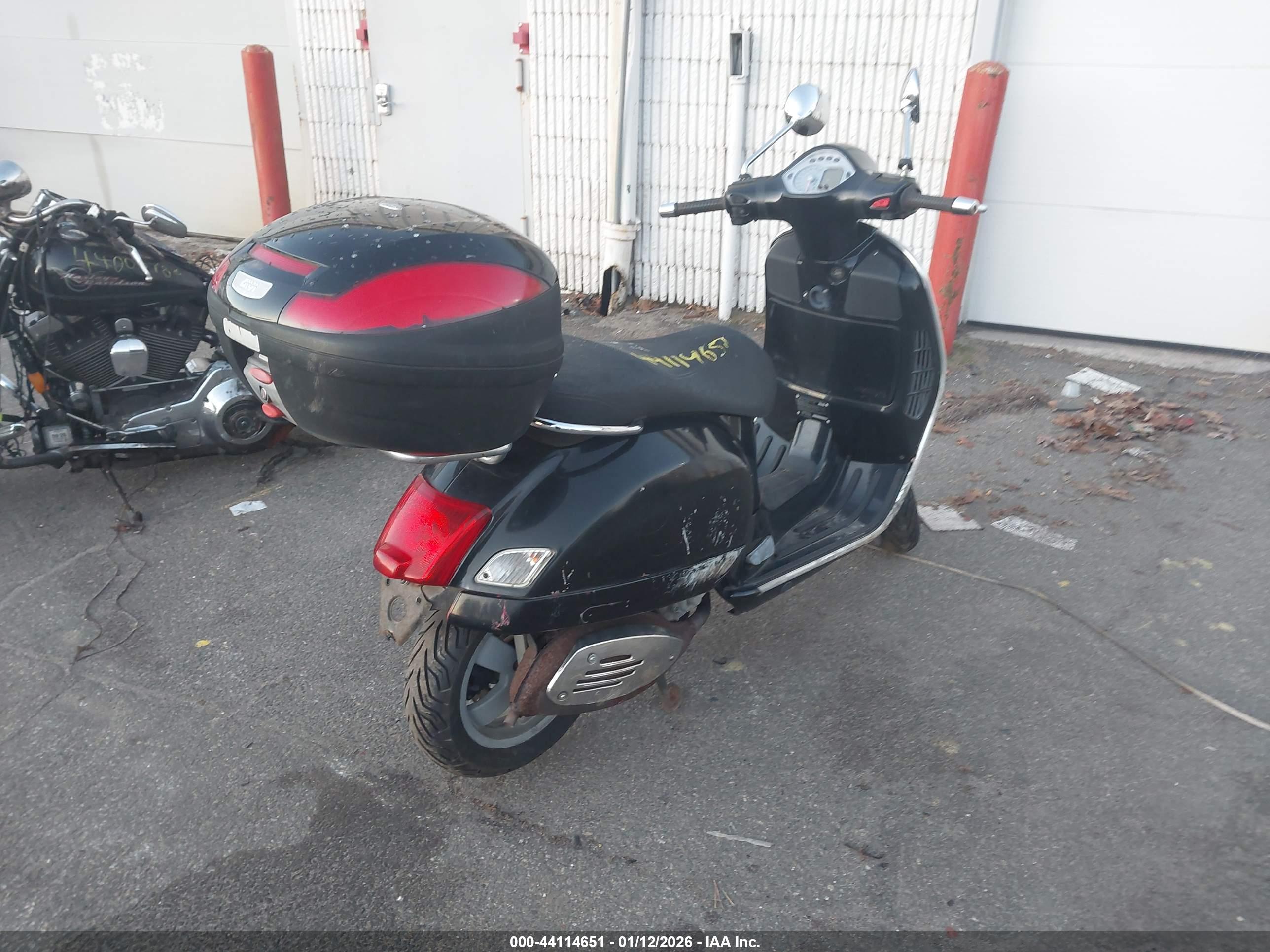 VESPA GTS image 8