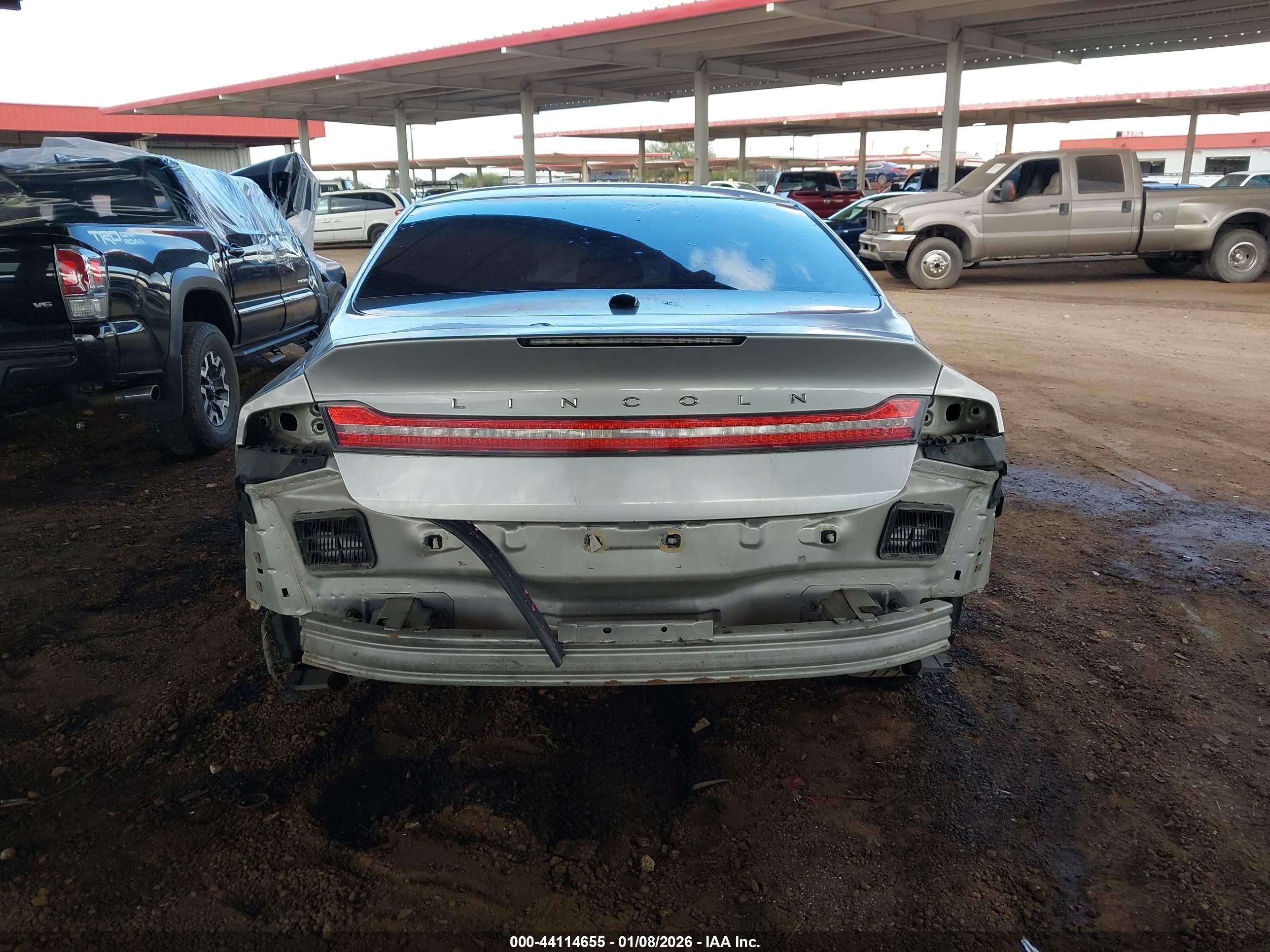 LINCOLN MKZ image 6