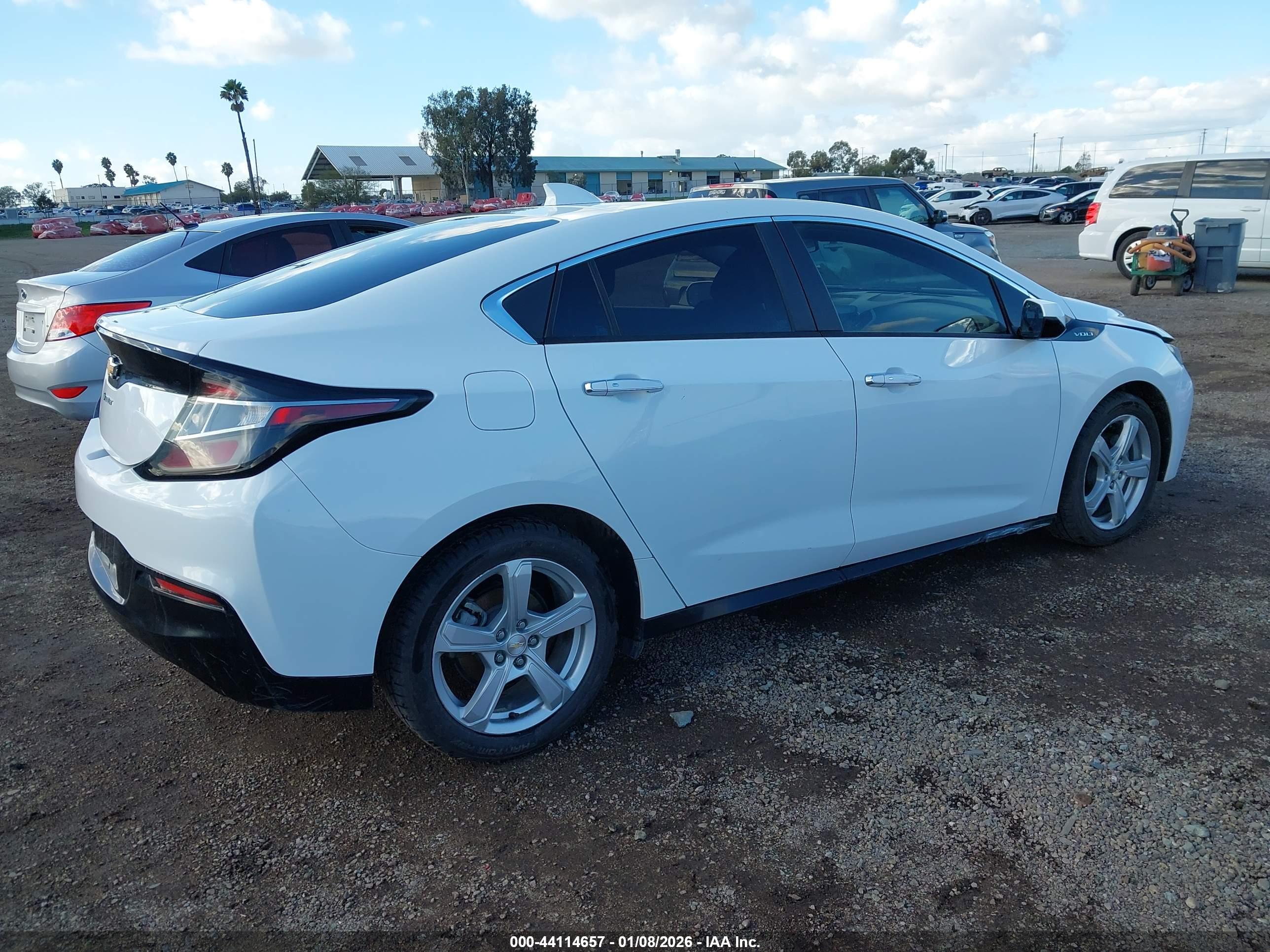 CHEVROLET VOLT image 4
