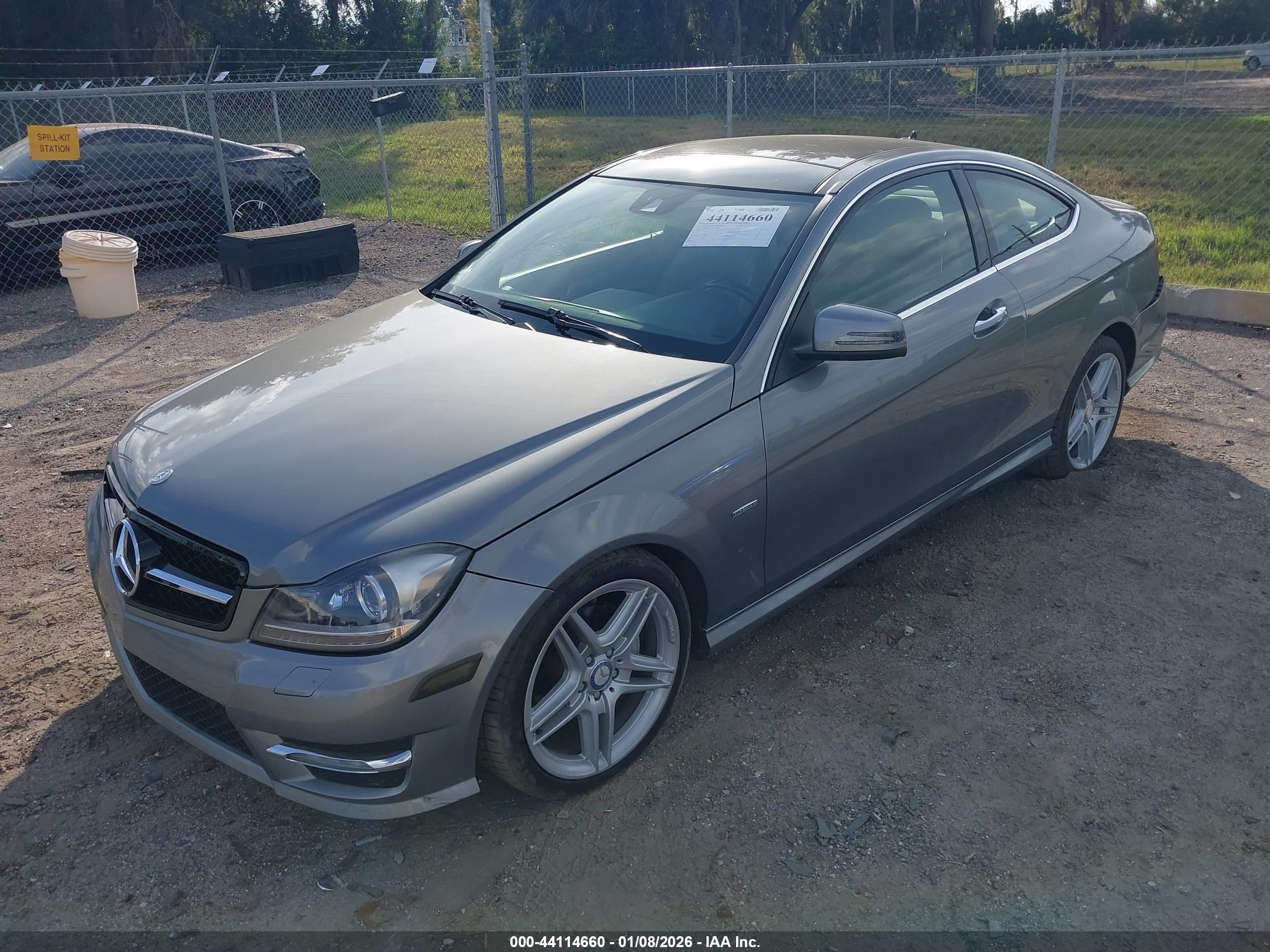 MERCEDES-BENZ C image 2