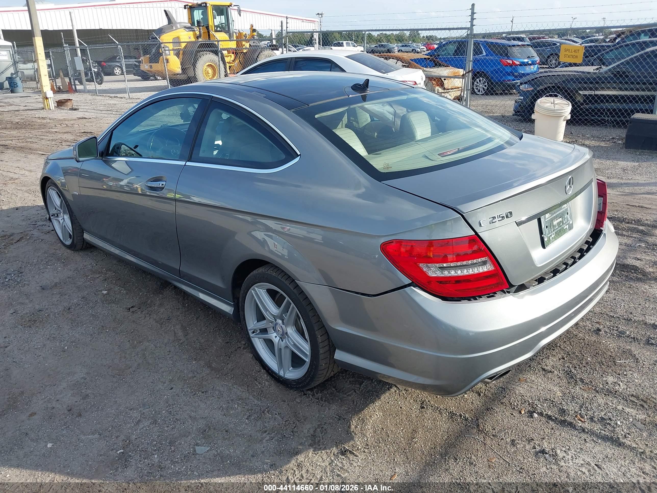 MERCEDES-BENZ C image 3
