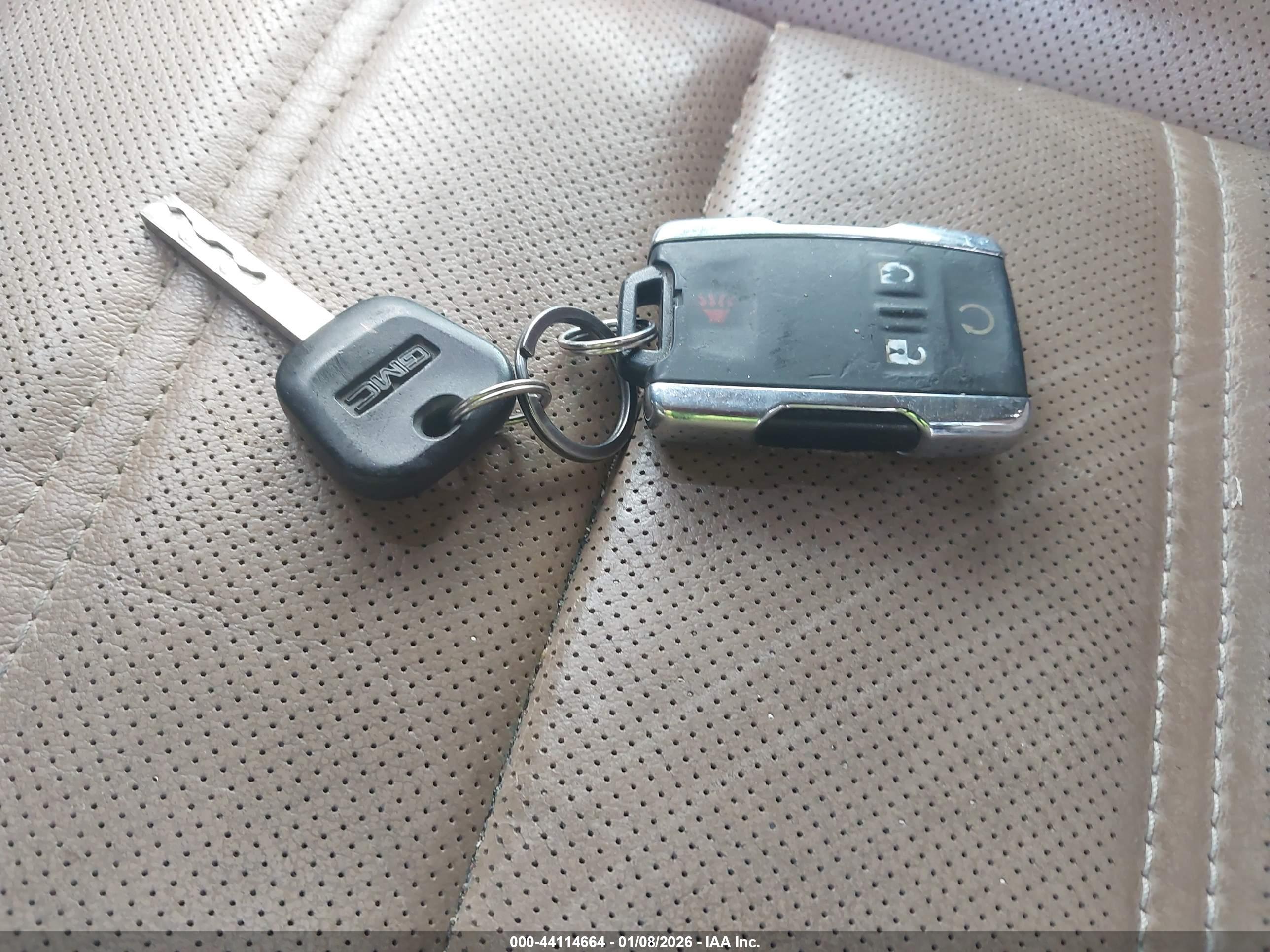 GMC SIERRA image 11