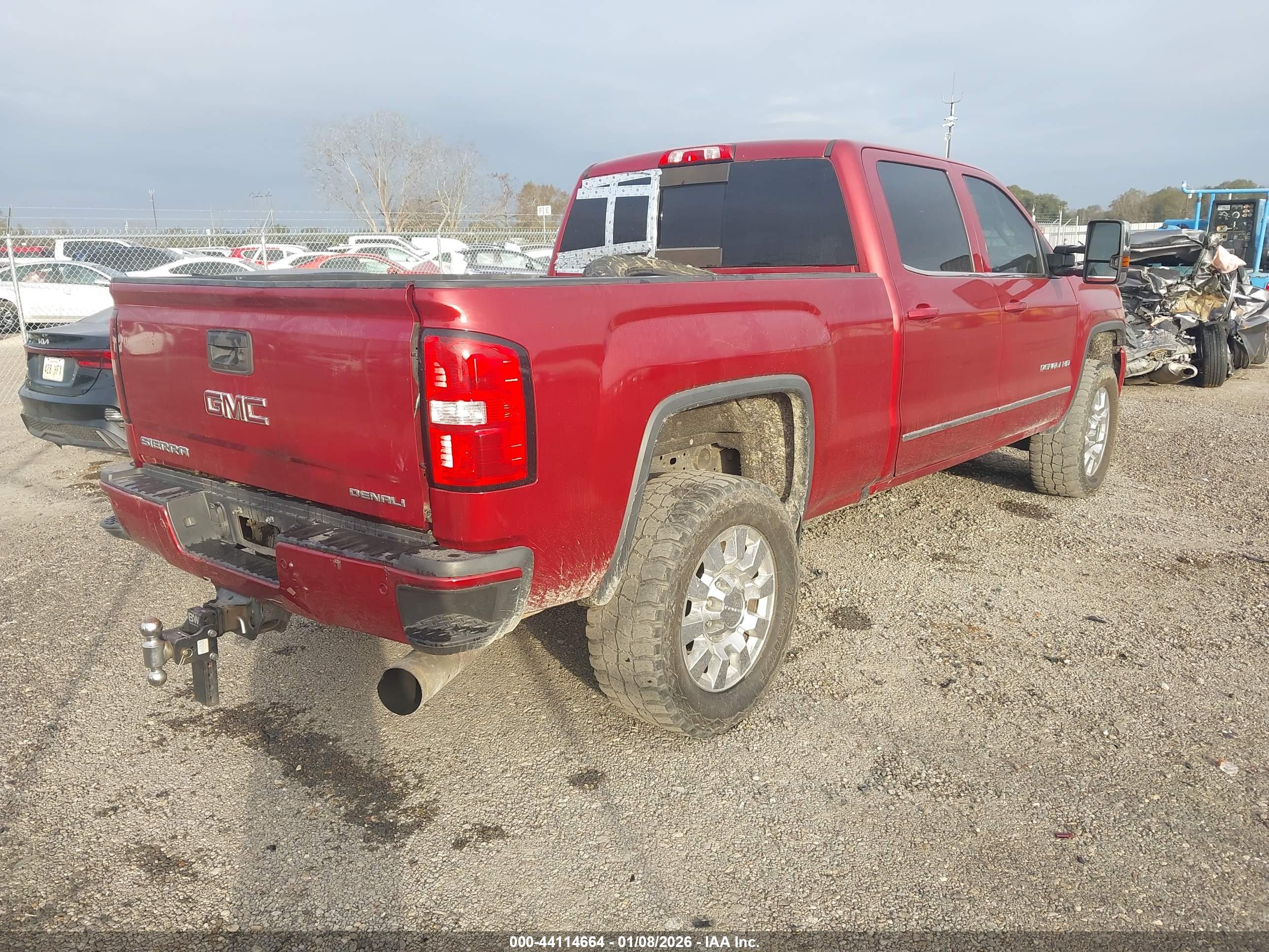 GMC SIERRA image 4