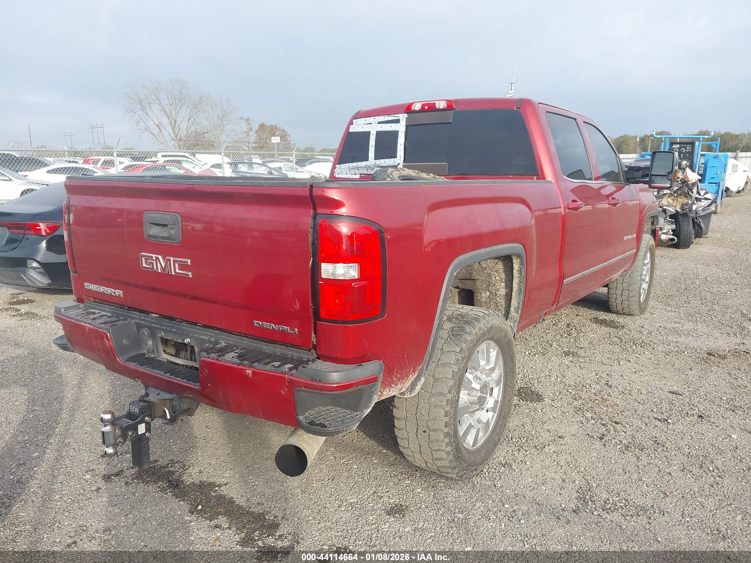 GMC SIERRA image 6