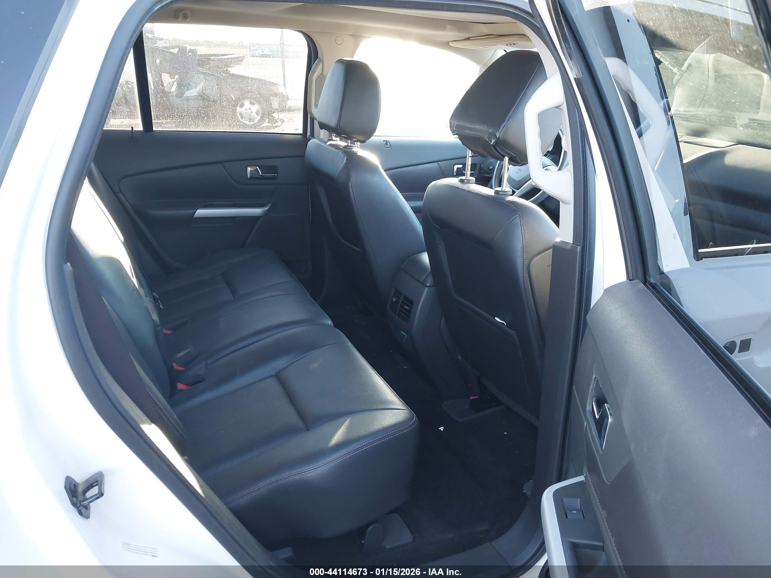 FORD EDGE image 8