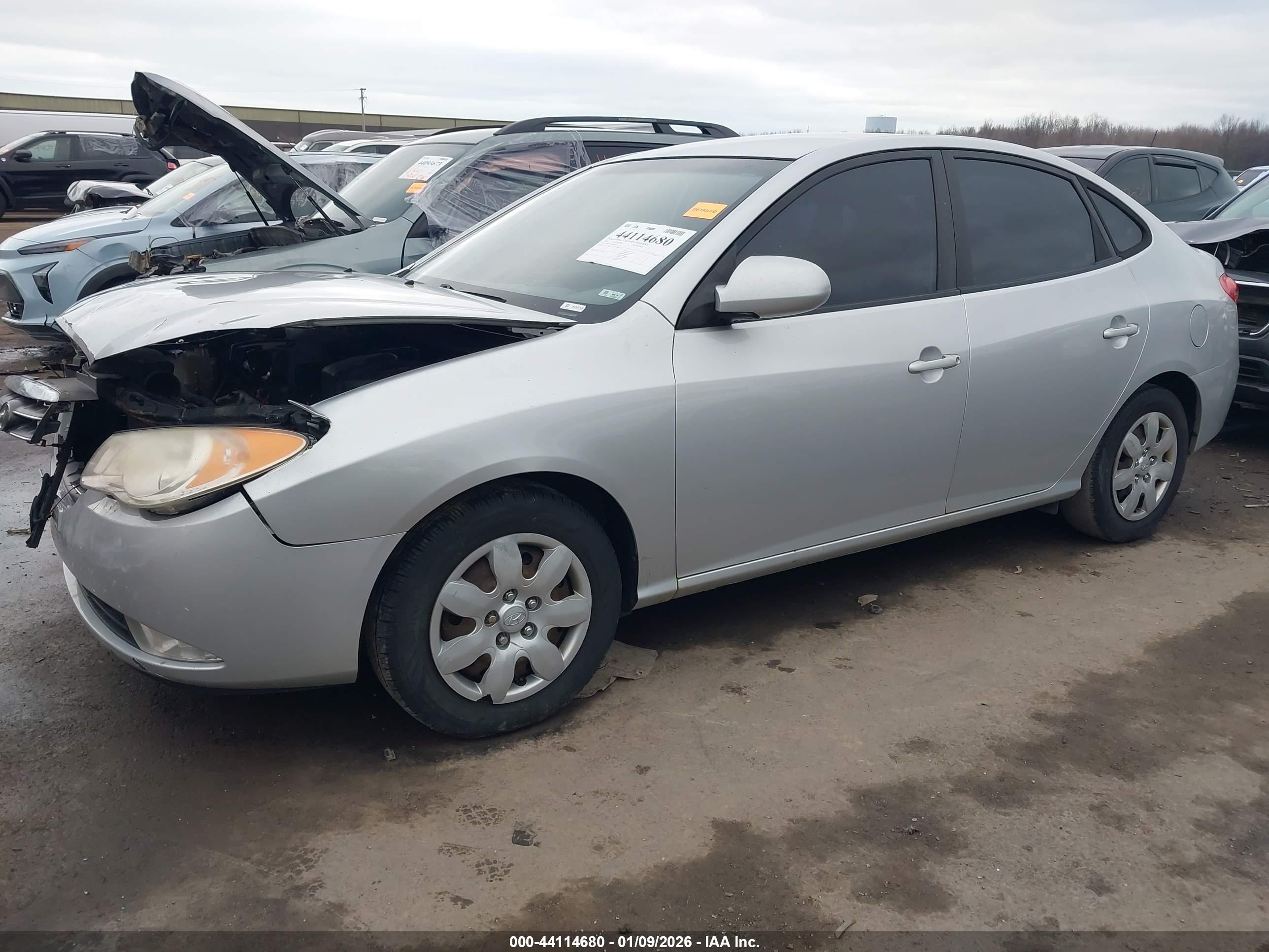 HYUNDAI ELANTRA image 2