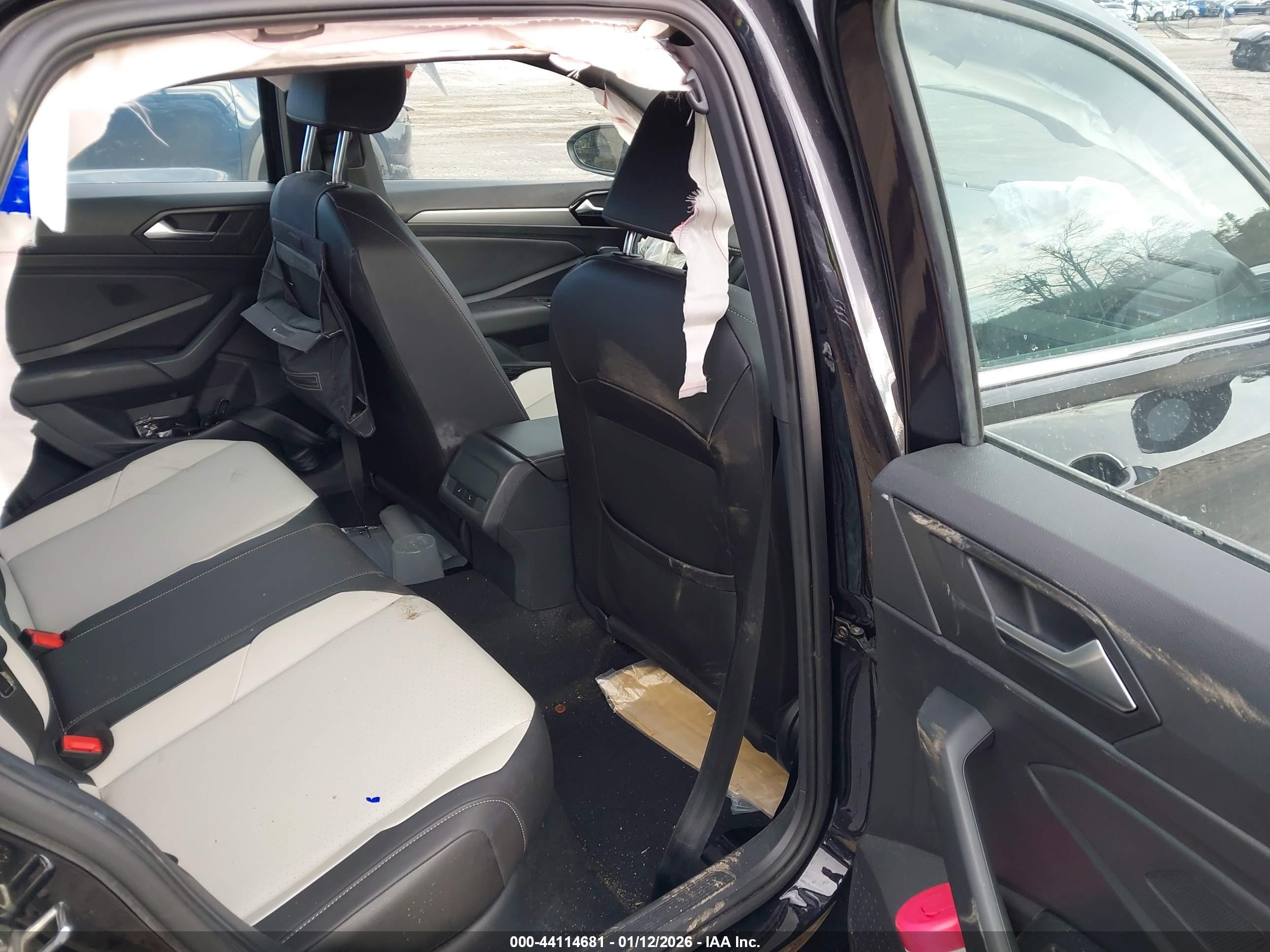 VOLKSWAGEN JETTA image 8