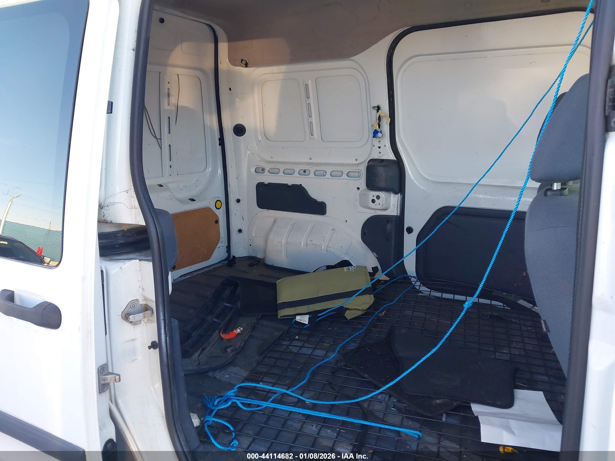 FORD TRANSIT image 8