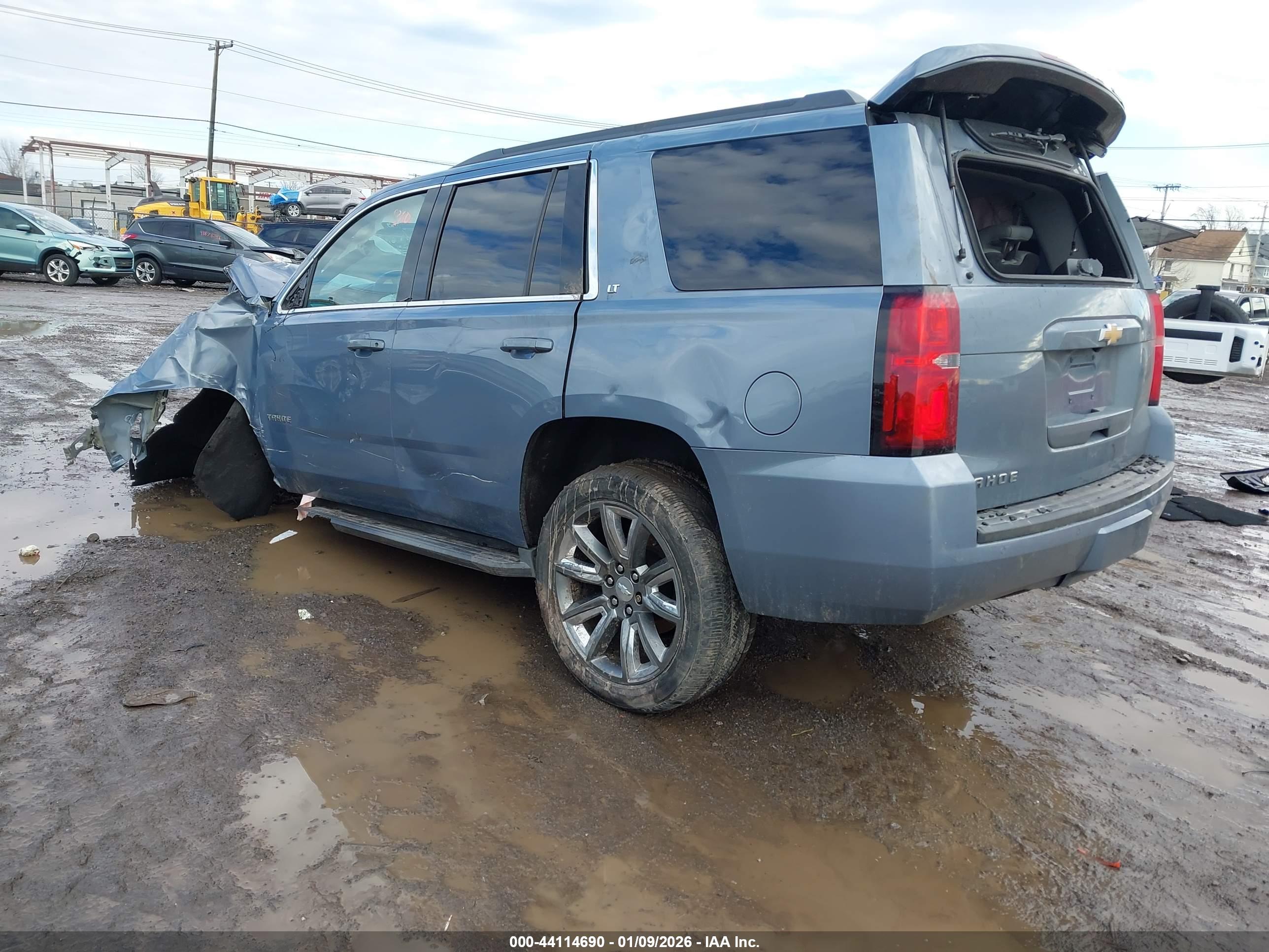 CHEVROLET TAHOE image 3