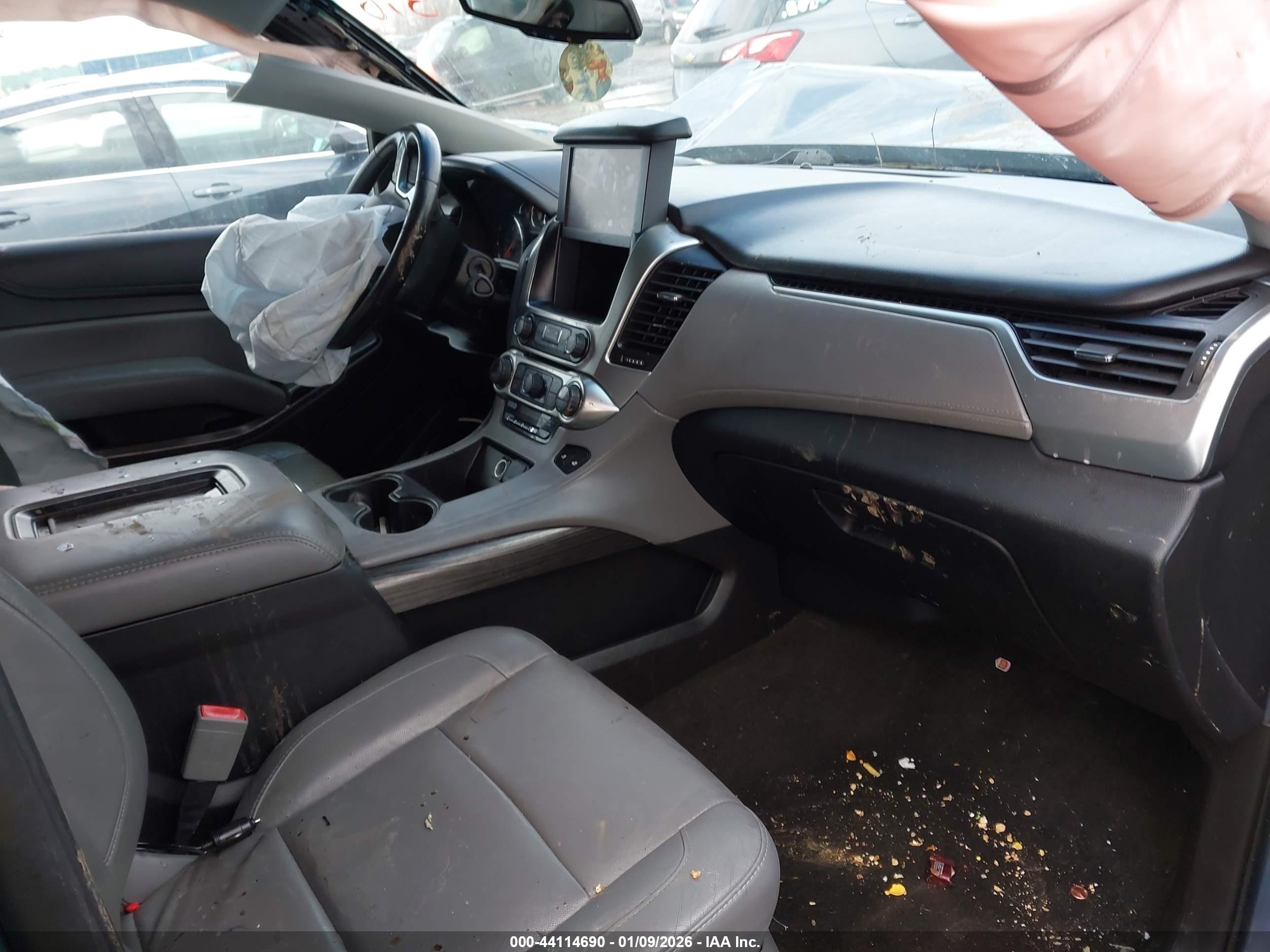 CHEVROLET TAHOE image 5