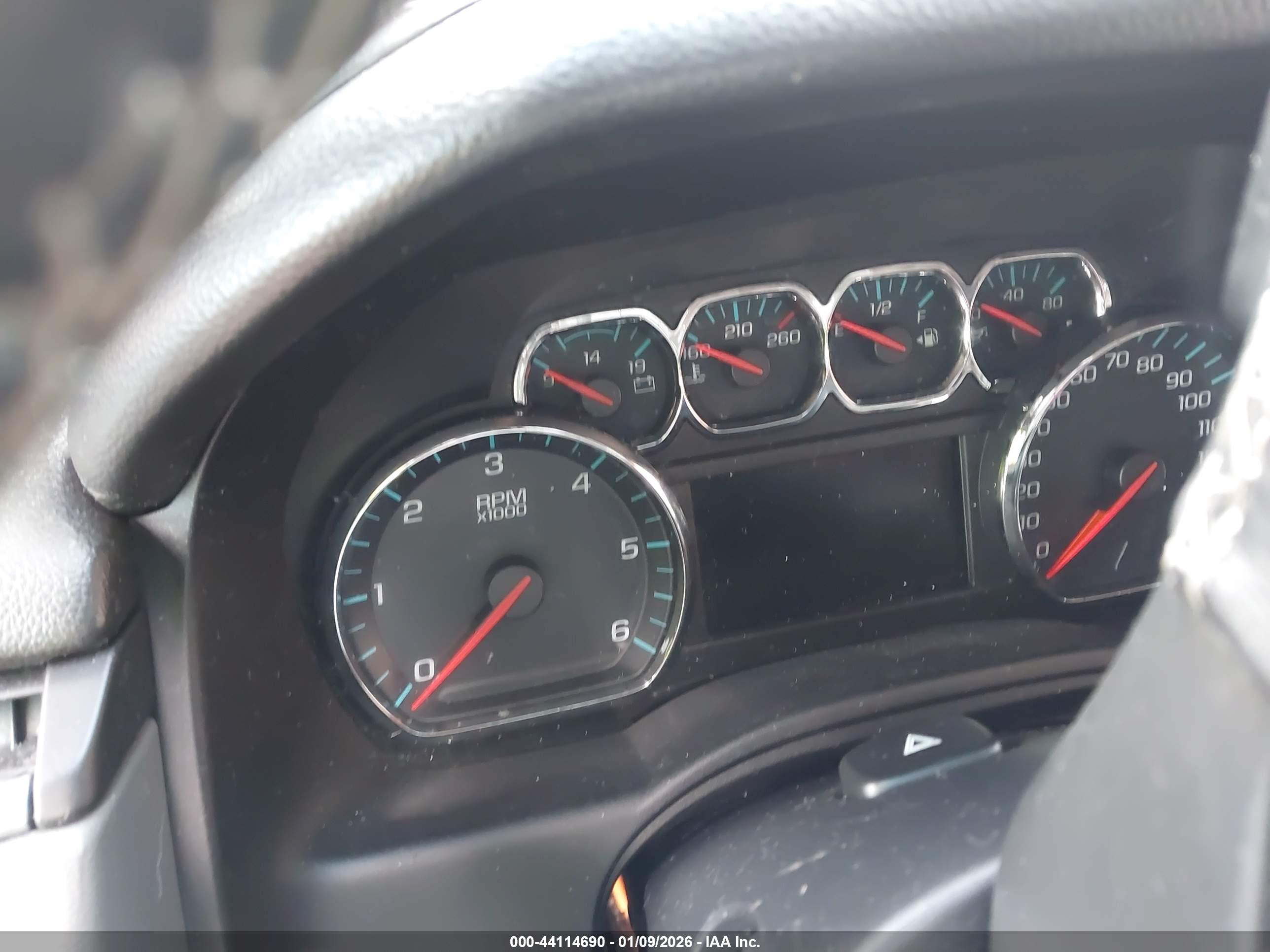 CHEVROLET TAHOE image 7