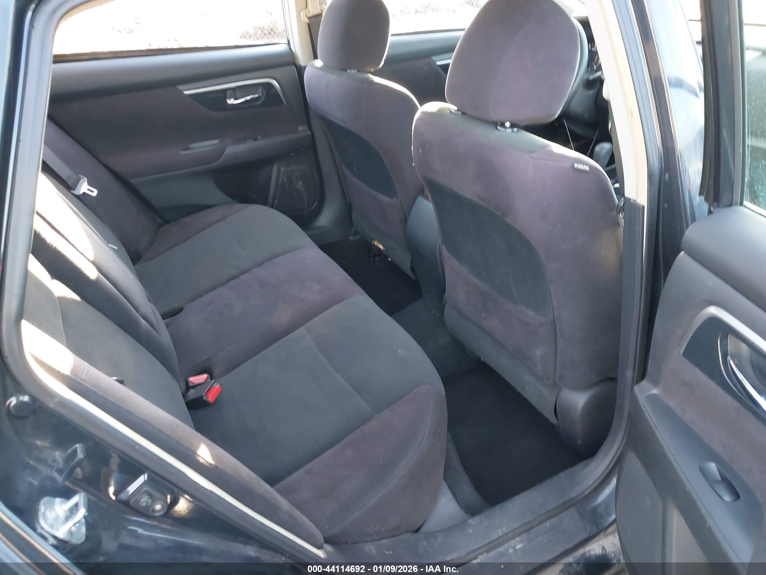 NISSAN ALTIMA image 8