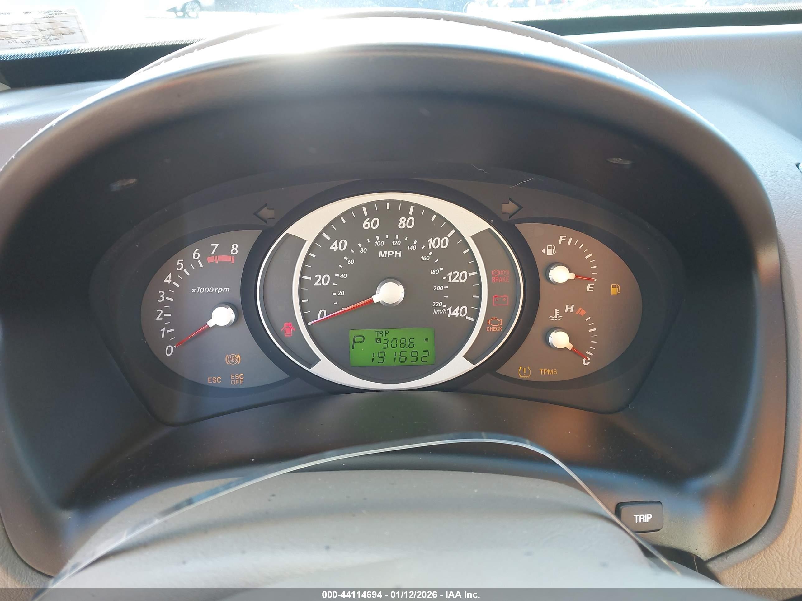 HYUNDAI TUCSON image 7