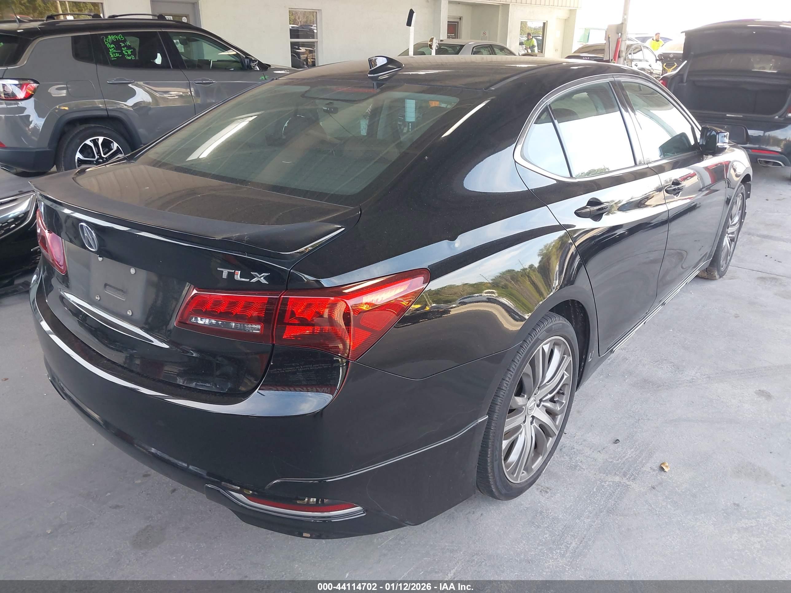 ACURA TLX image 4