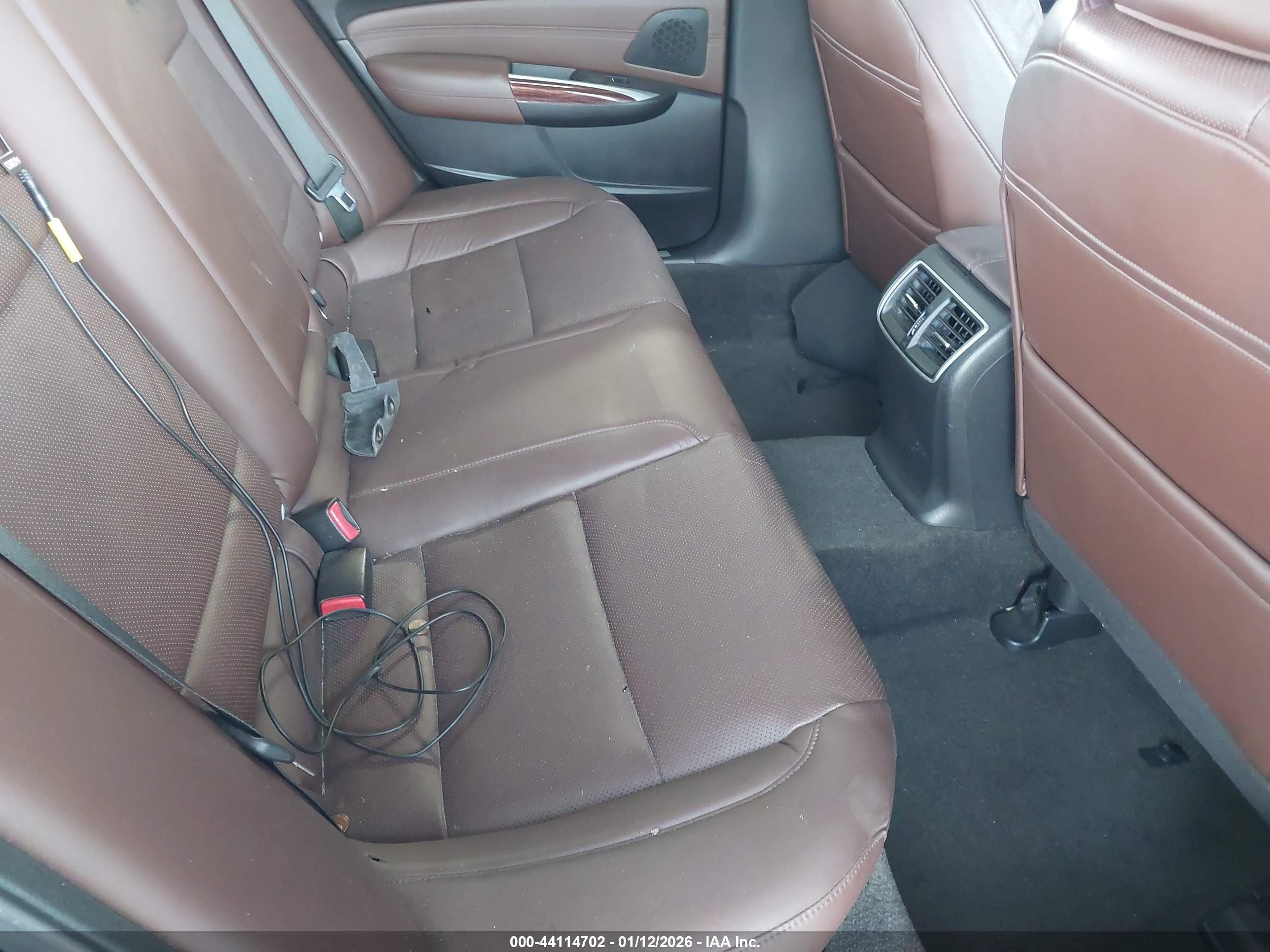 ACURA TLX image 8