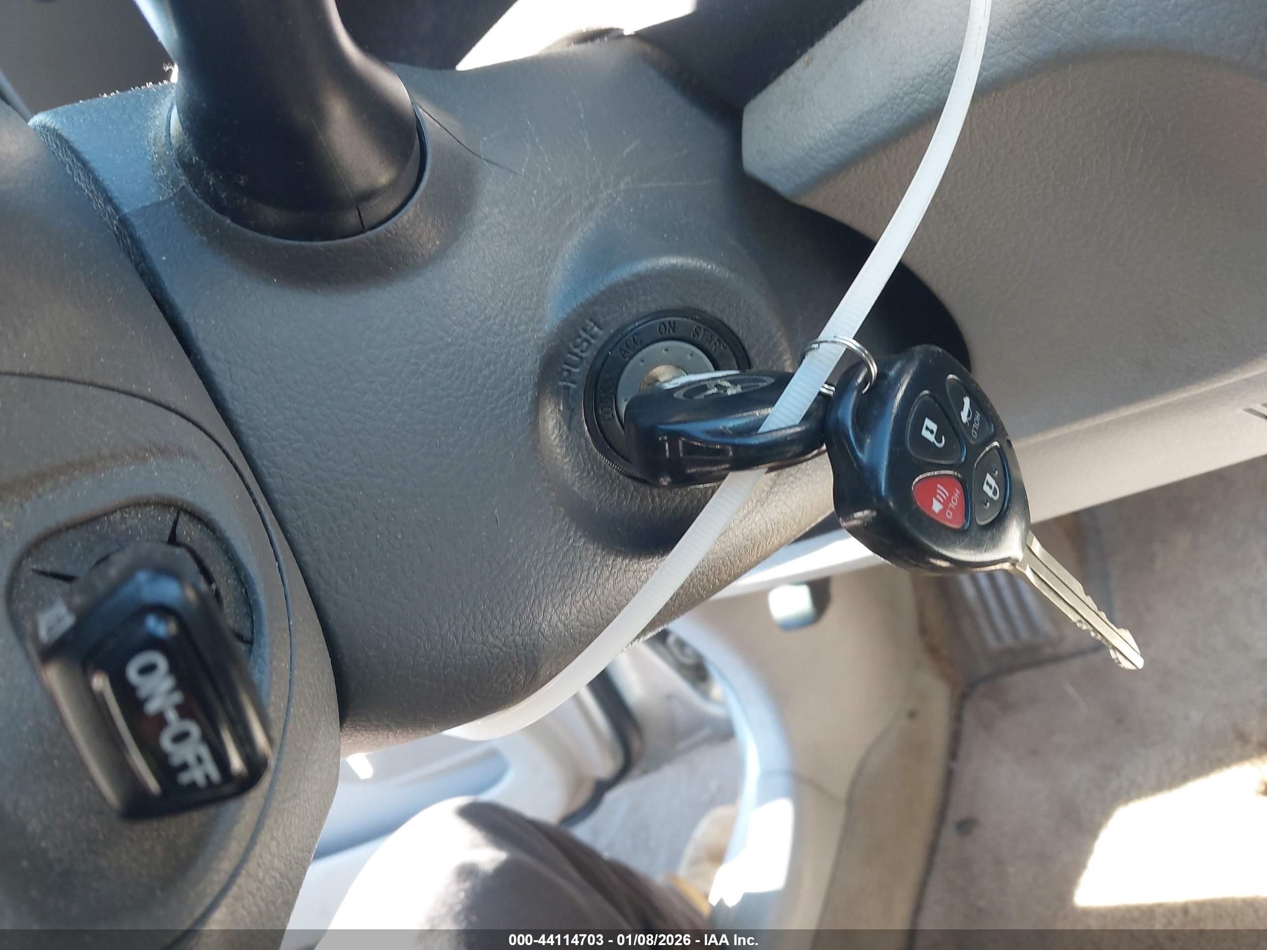 TOYOTA CAMRY image 11