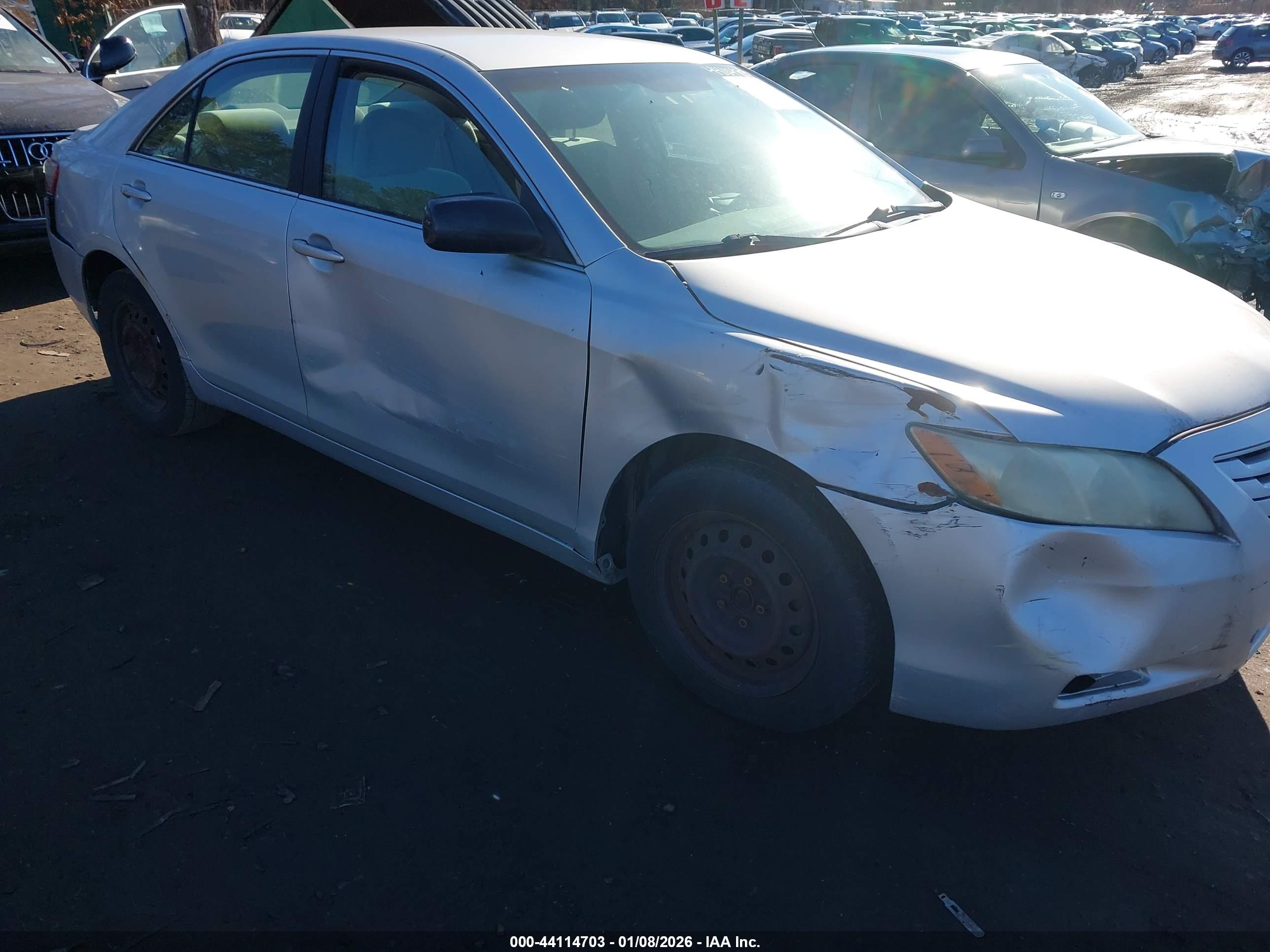 TOYOTA CAMRY image 6