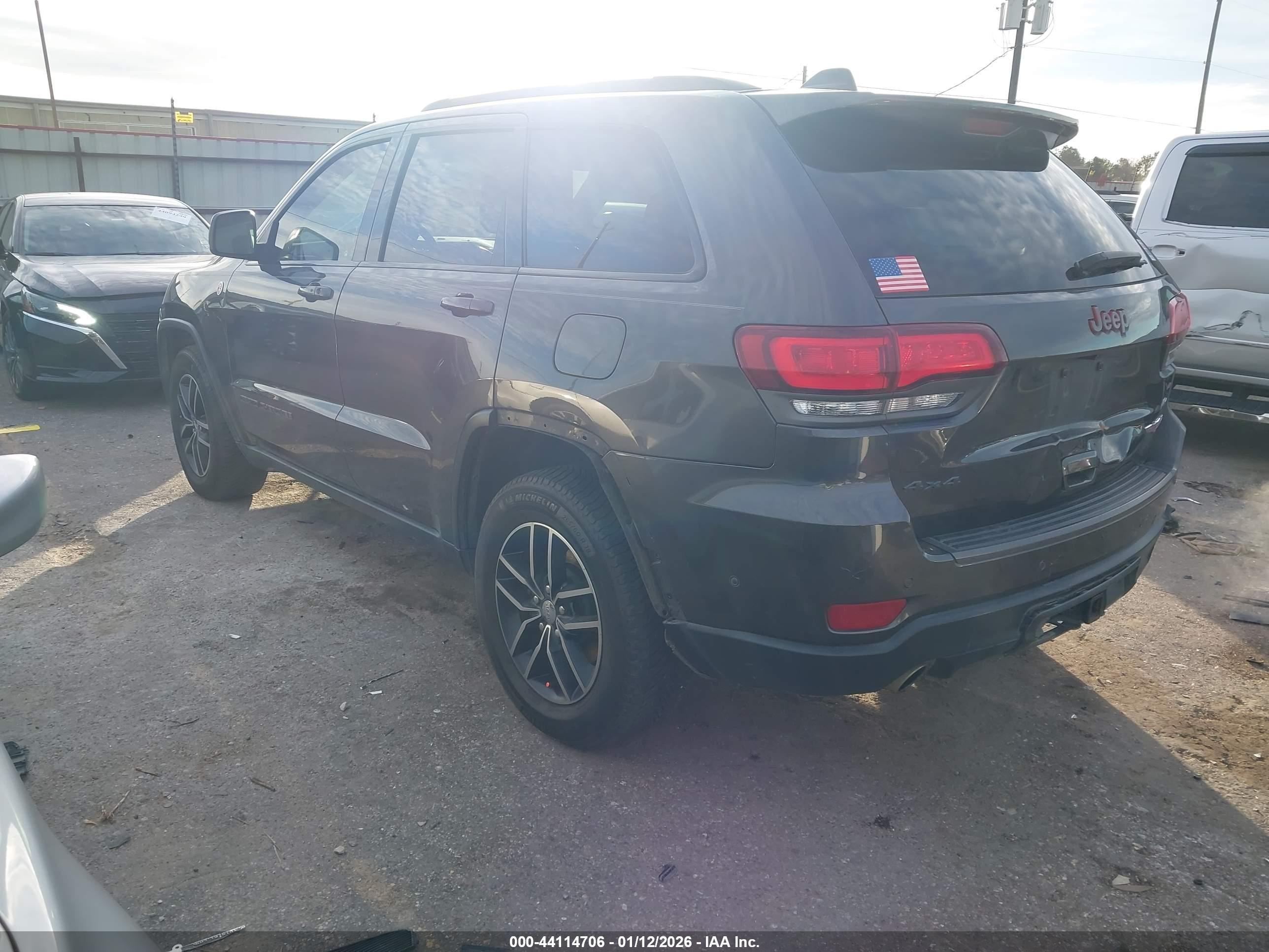 JEEP GRAND image 3