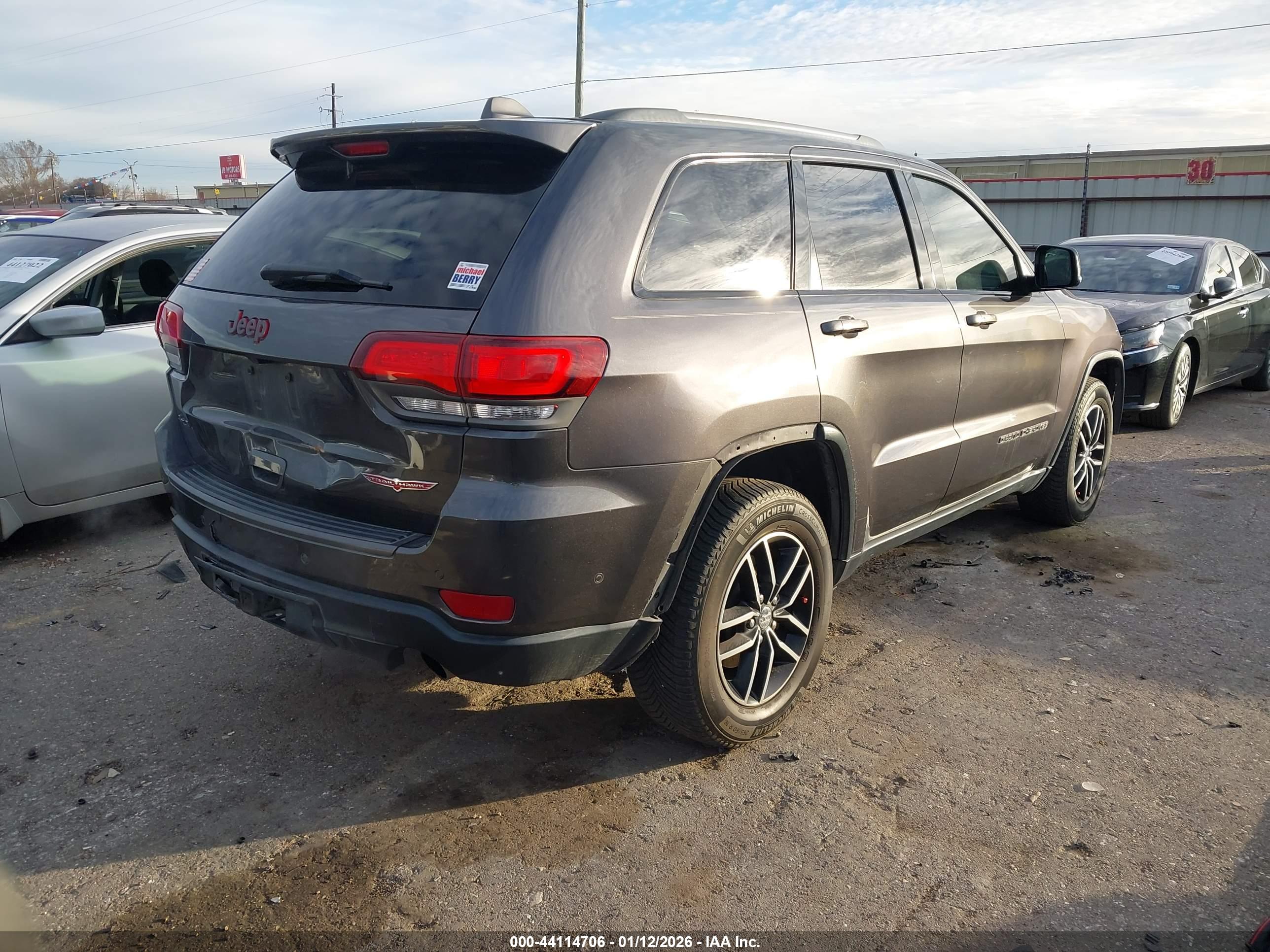 JEEP GRAND image 4