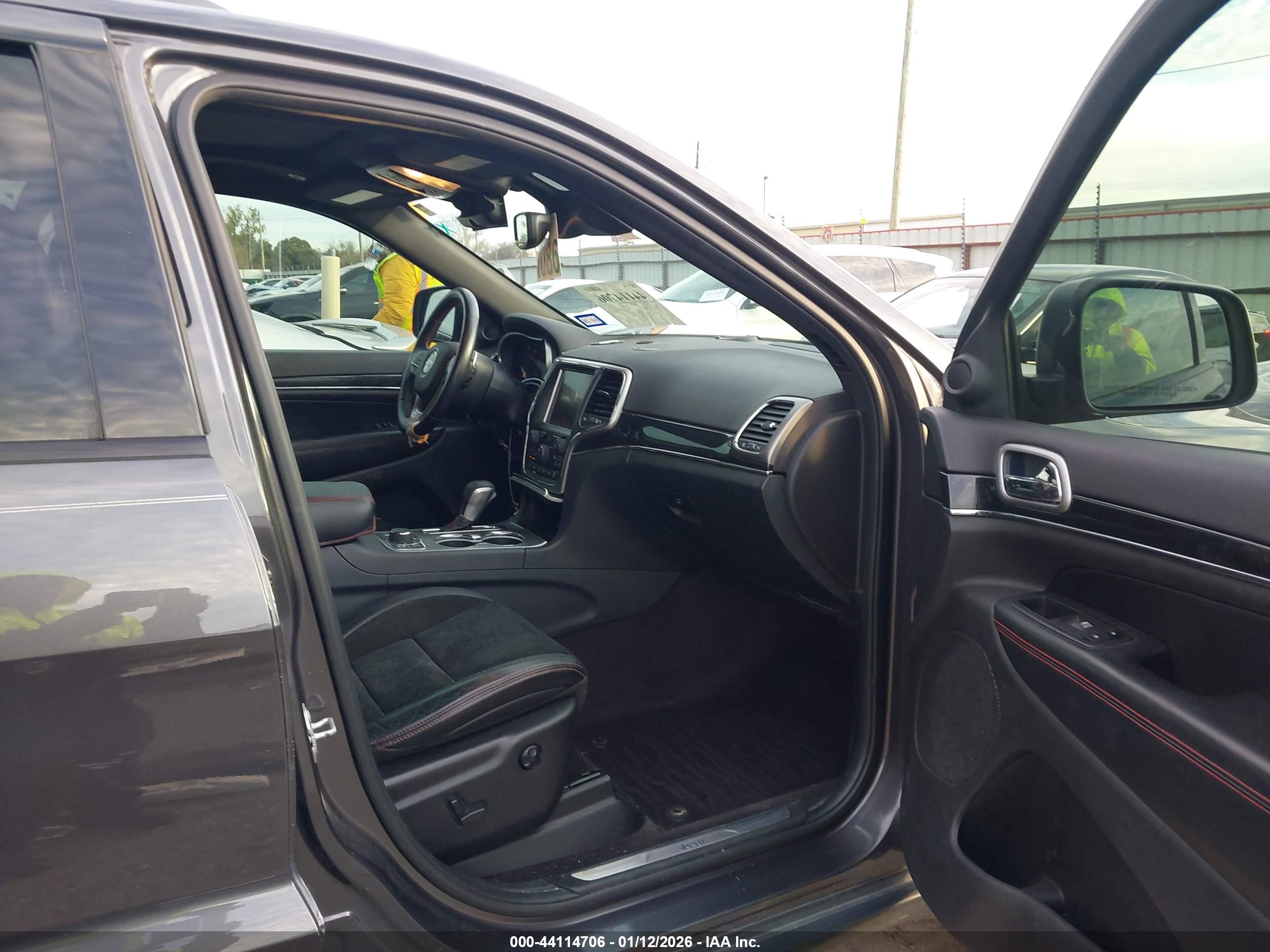 JEEP GRAND image 5