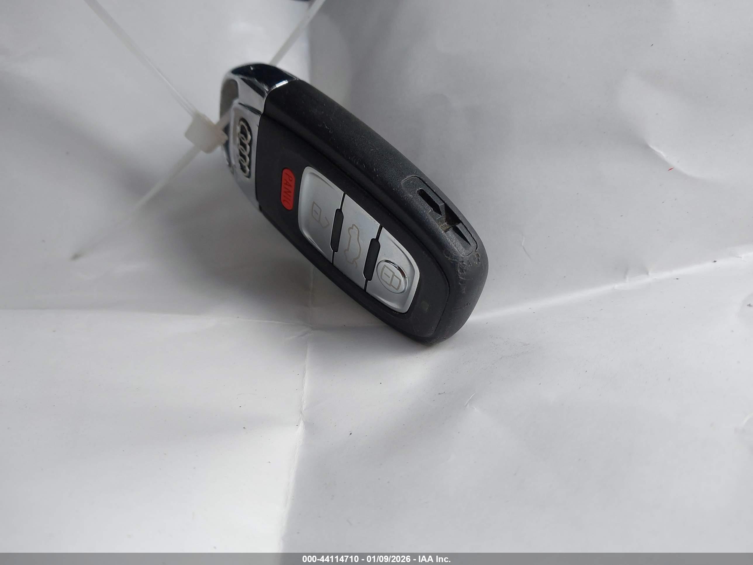 AUDI A4 image 11