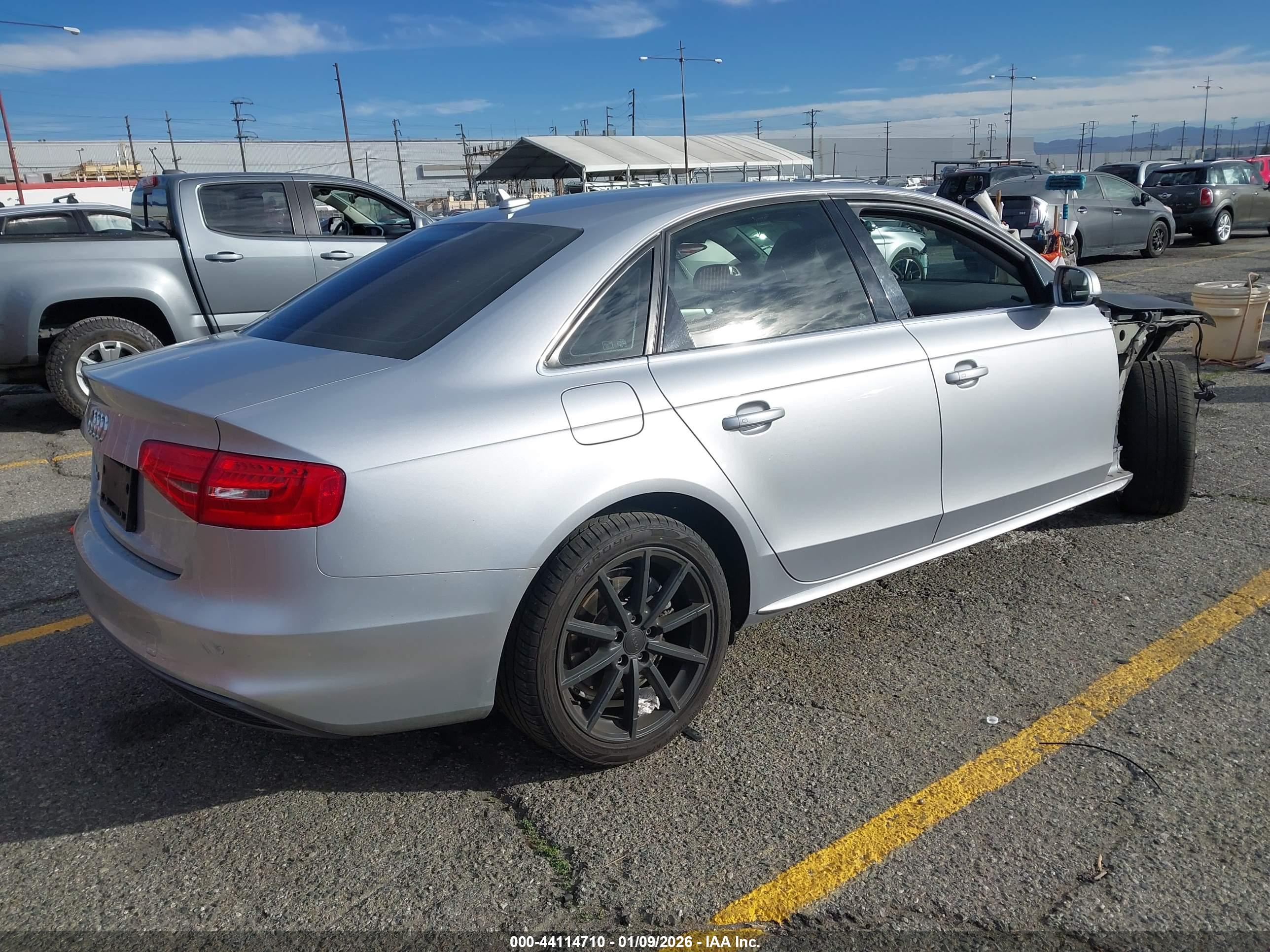 AUDI A4 image 4