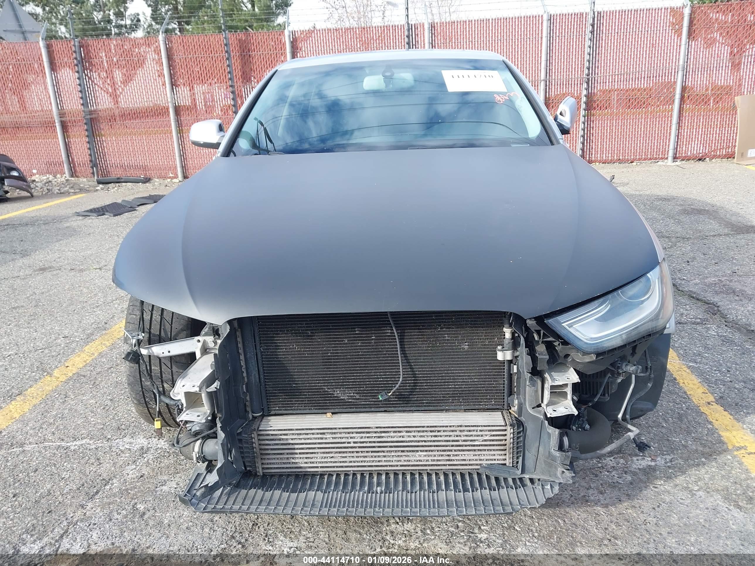 AUDI A4 image 6