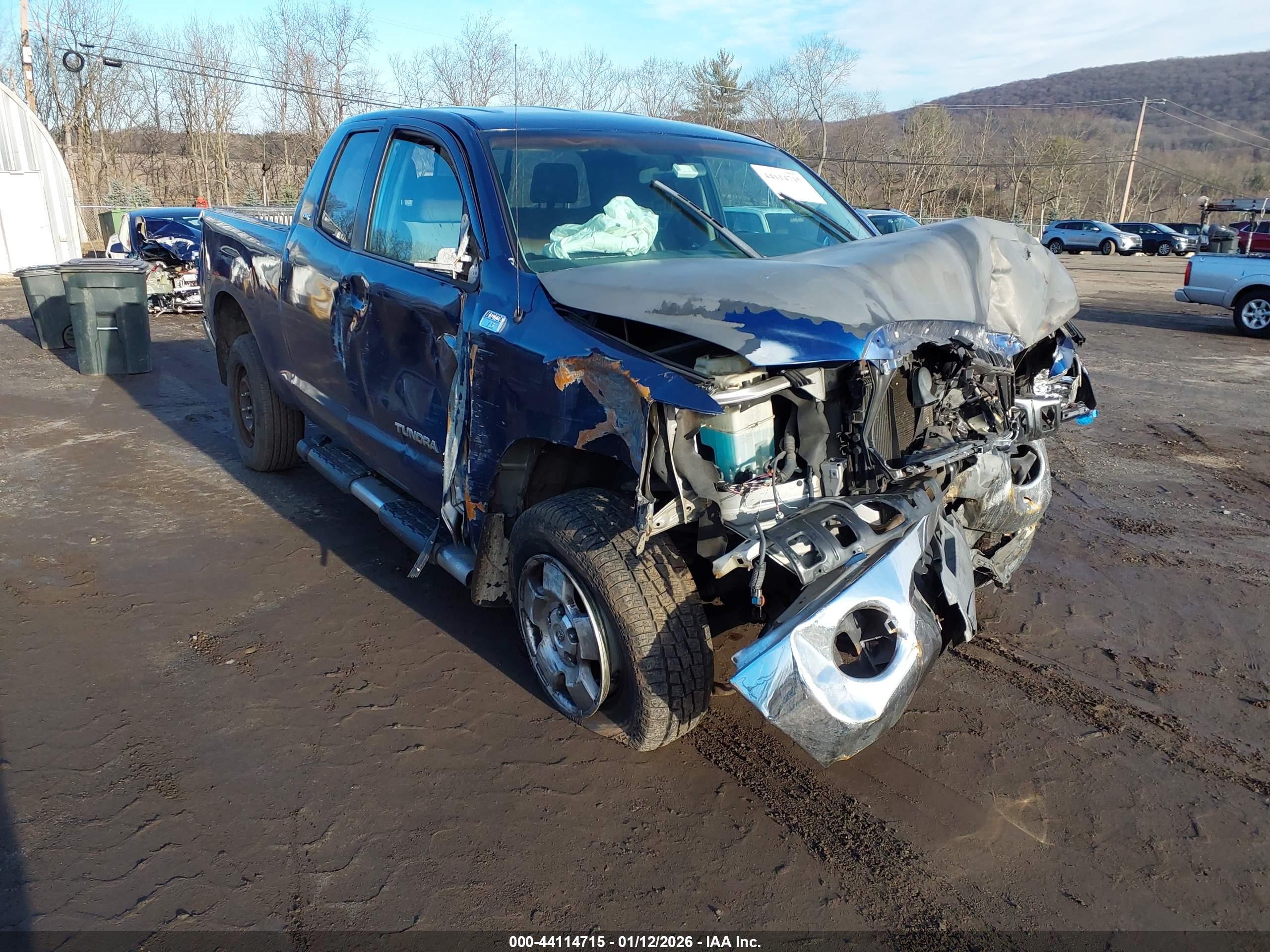 TOYOTA TUNDRA image 6
