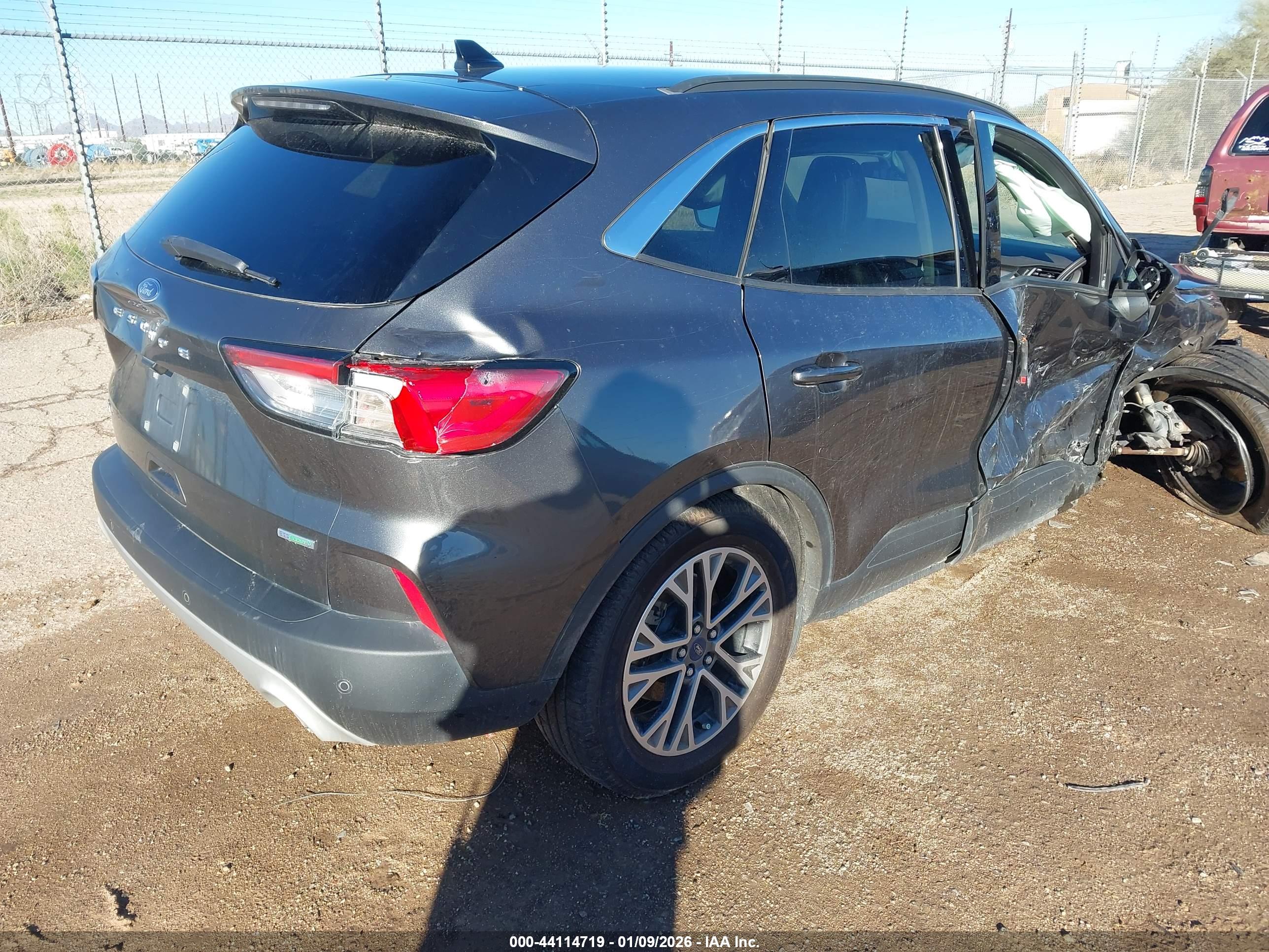 FORD ESCAPE image 4