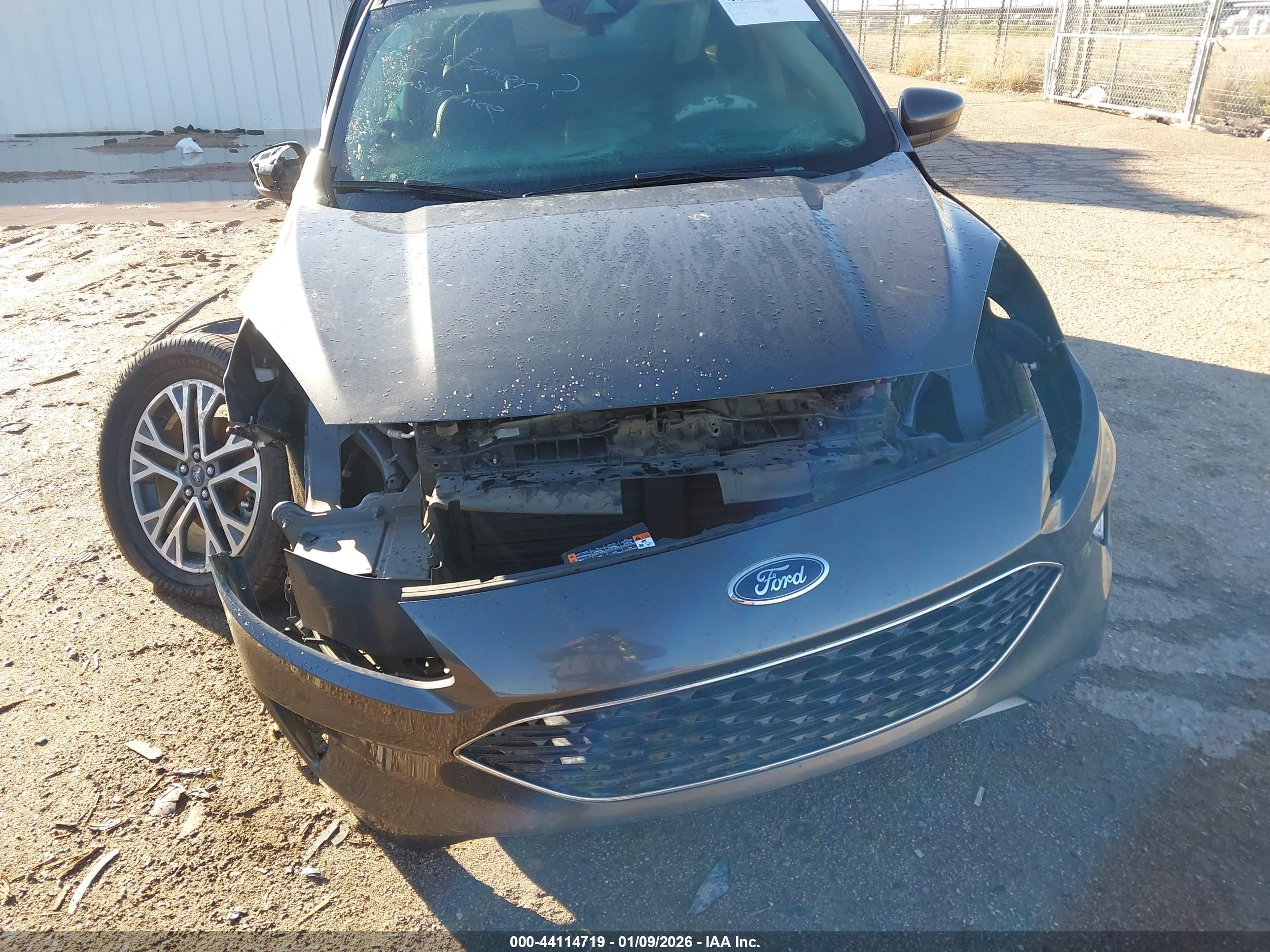 FORD ESCAPE image 6