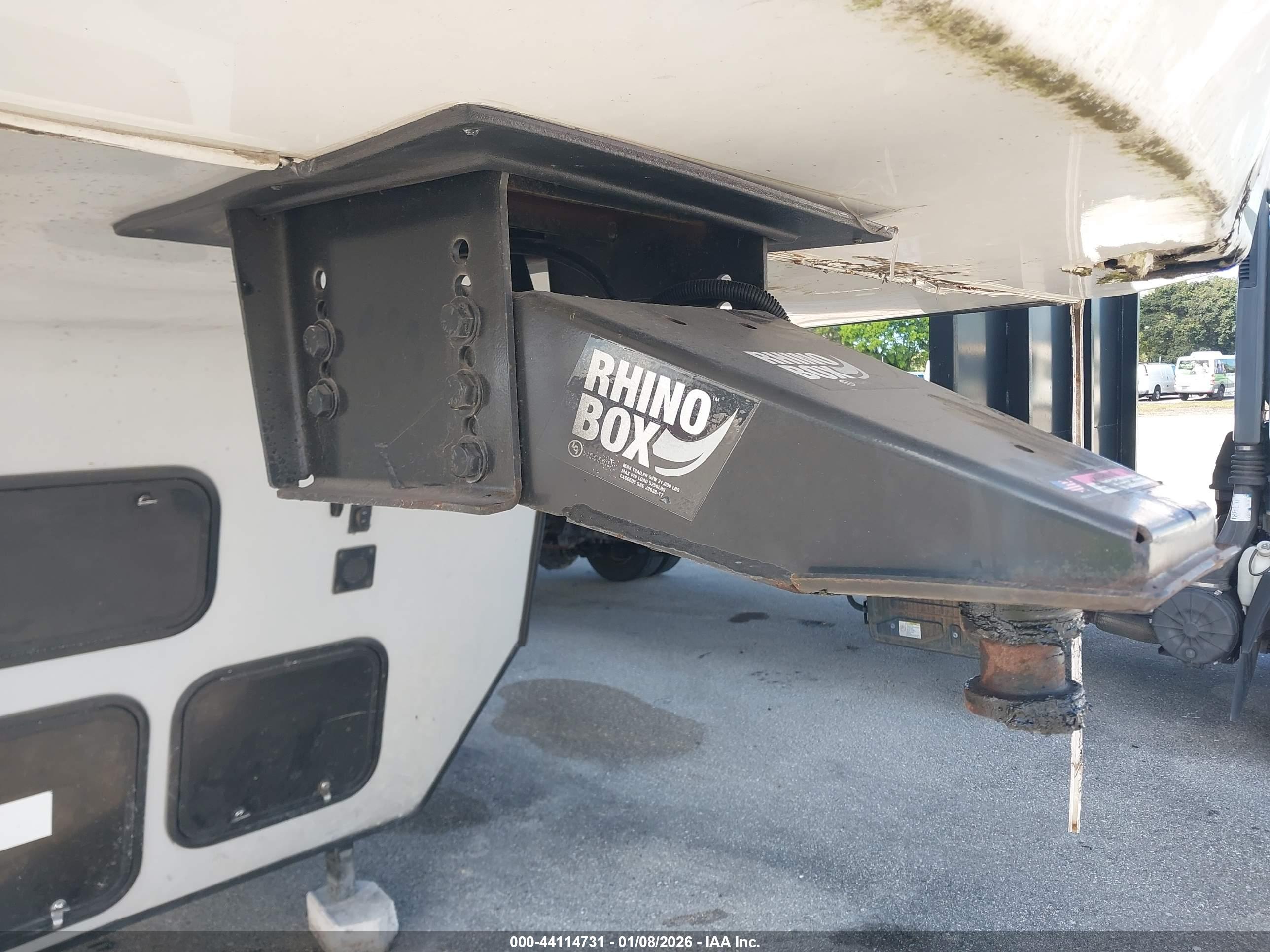 WOLFPACK RV image 10