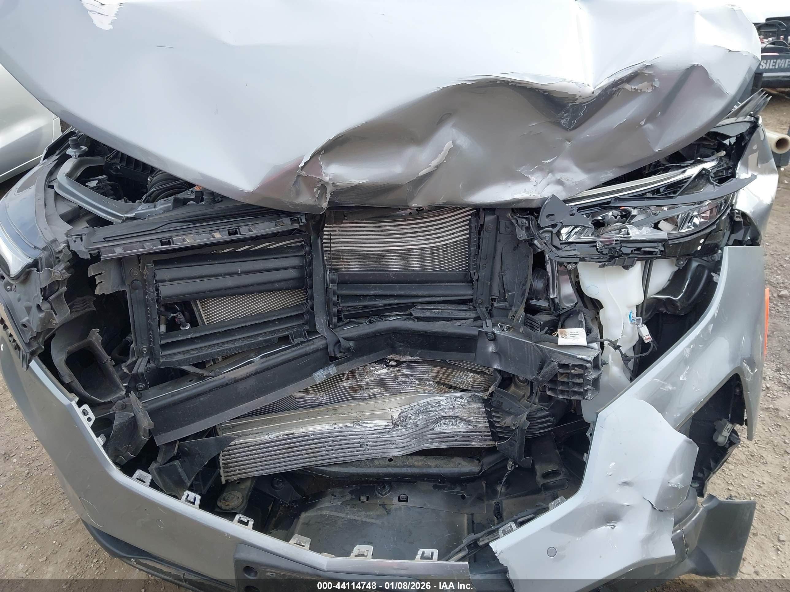 CHEVROLET EQUINOX image 6