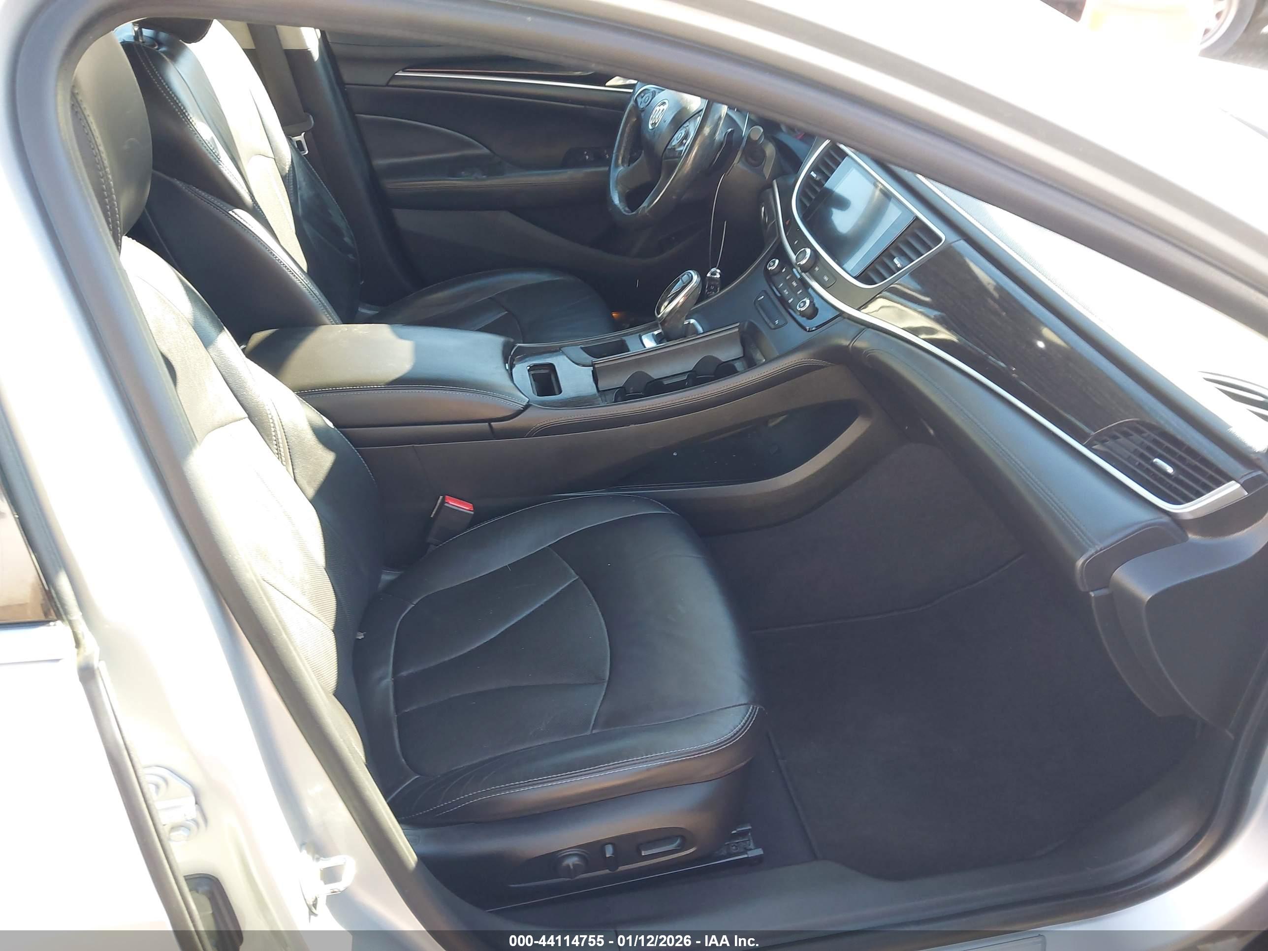BUICK LACROSSE image 5
