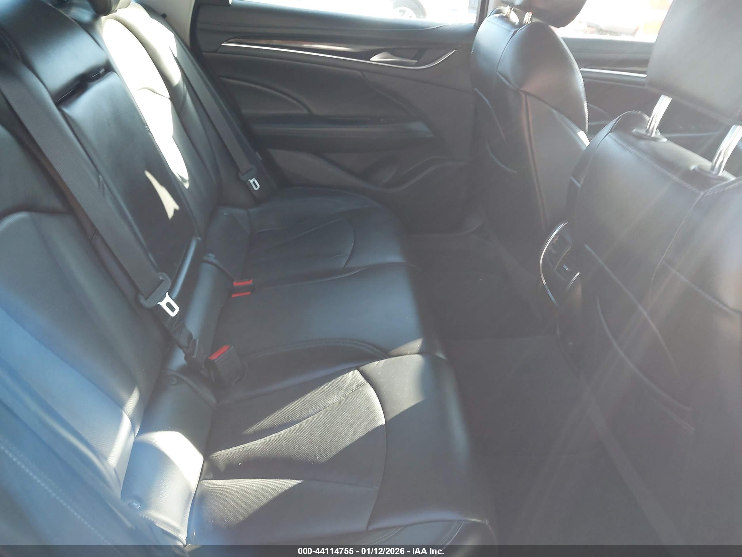 BUICK LACROSSE image 8
