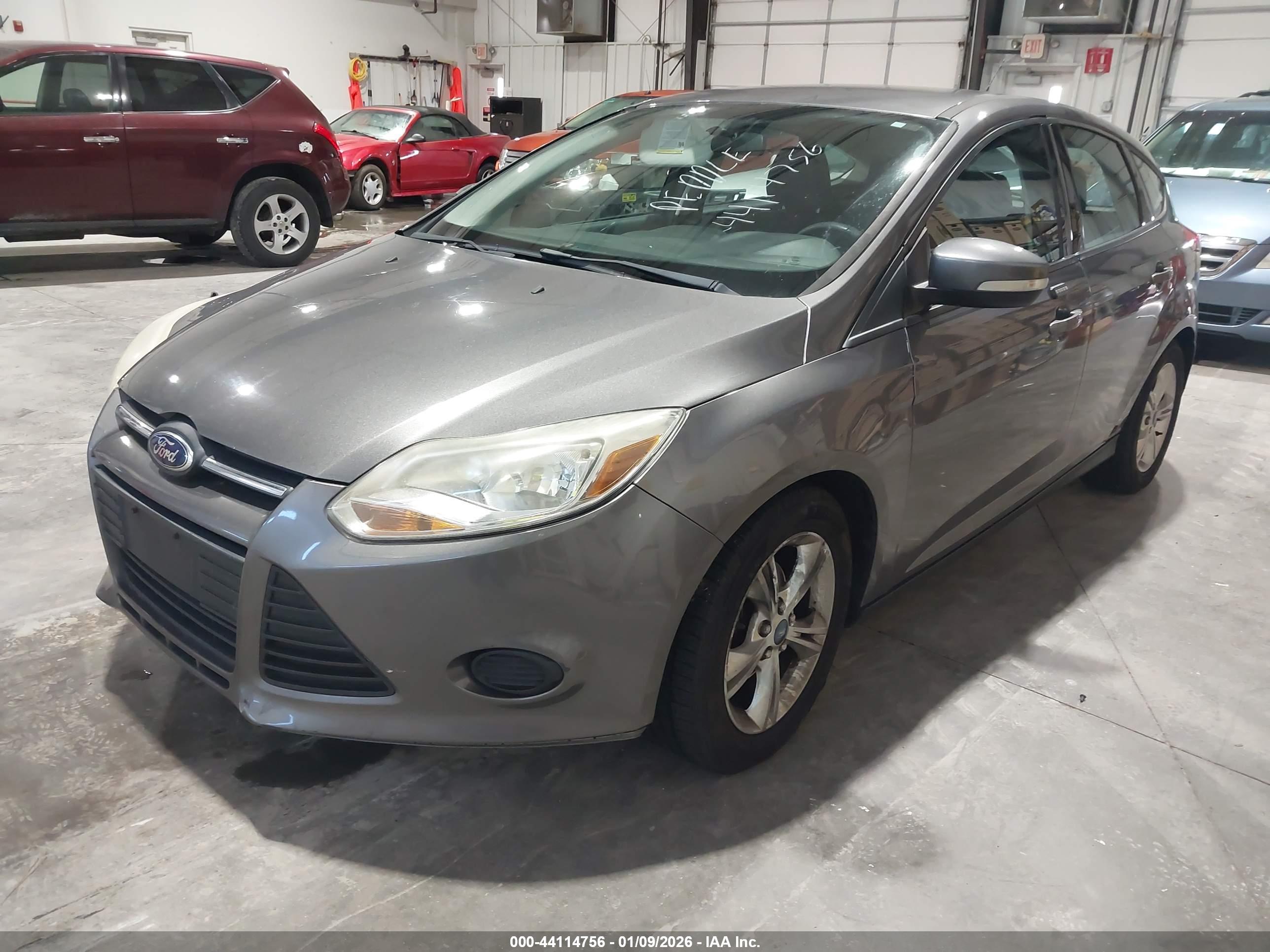 FORD FOCUS image 2