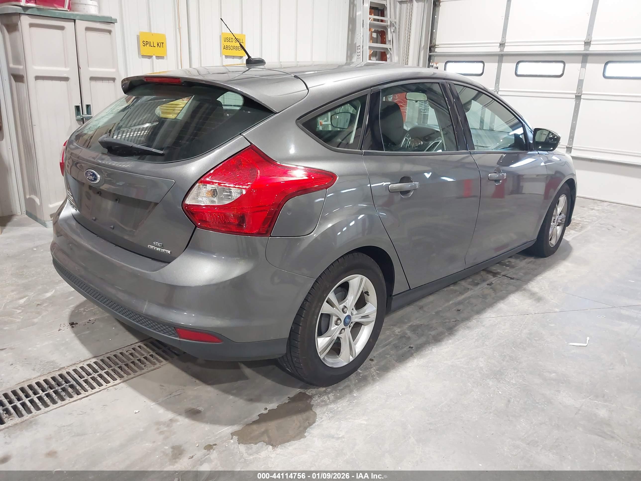 FORD FOCUS image 4