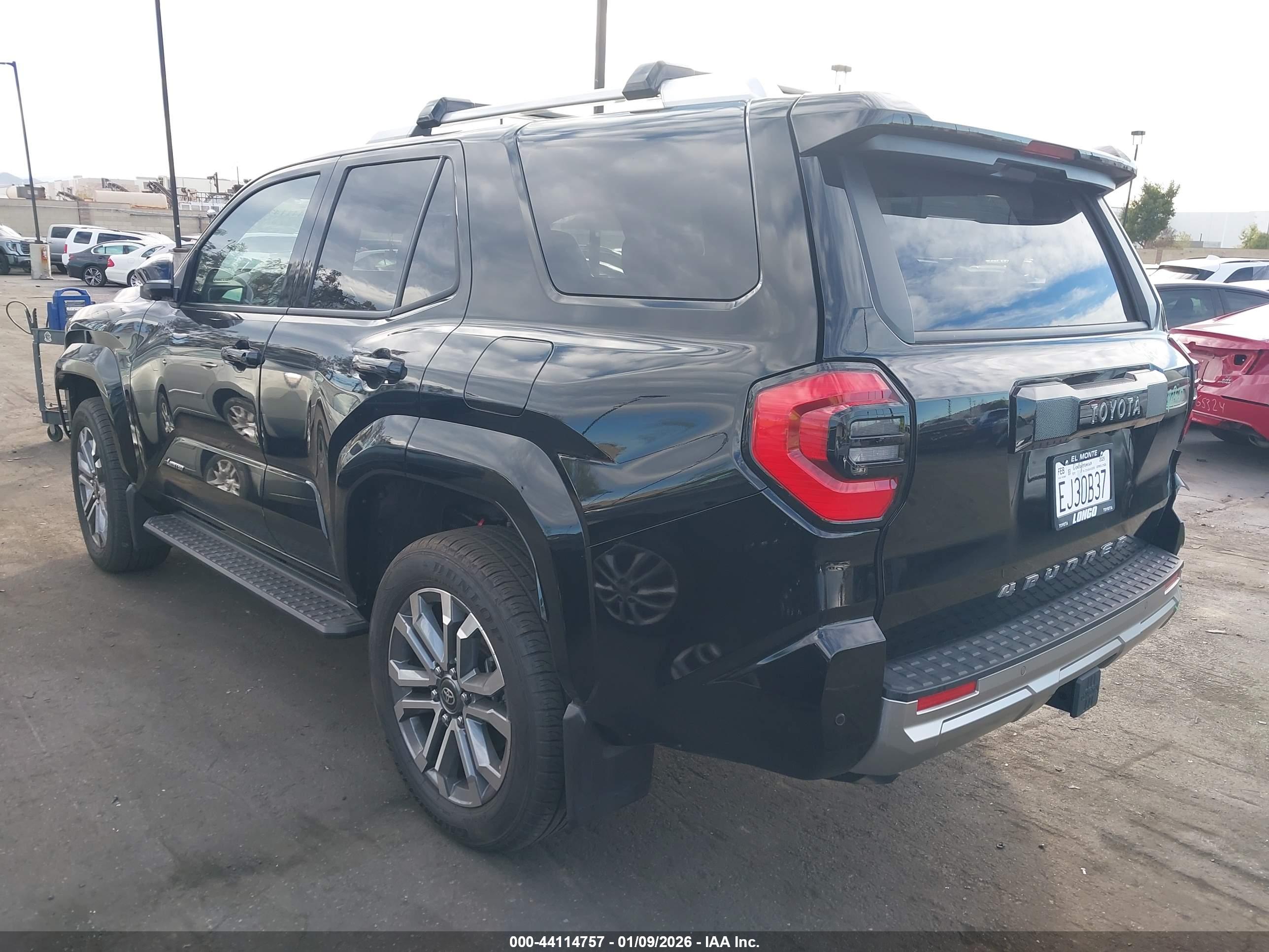 TOYOTA 4RUNNER image 3