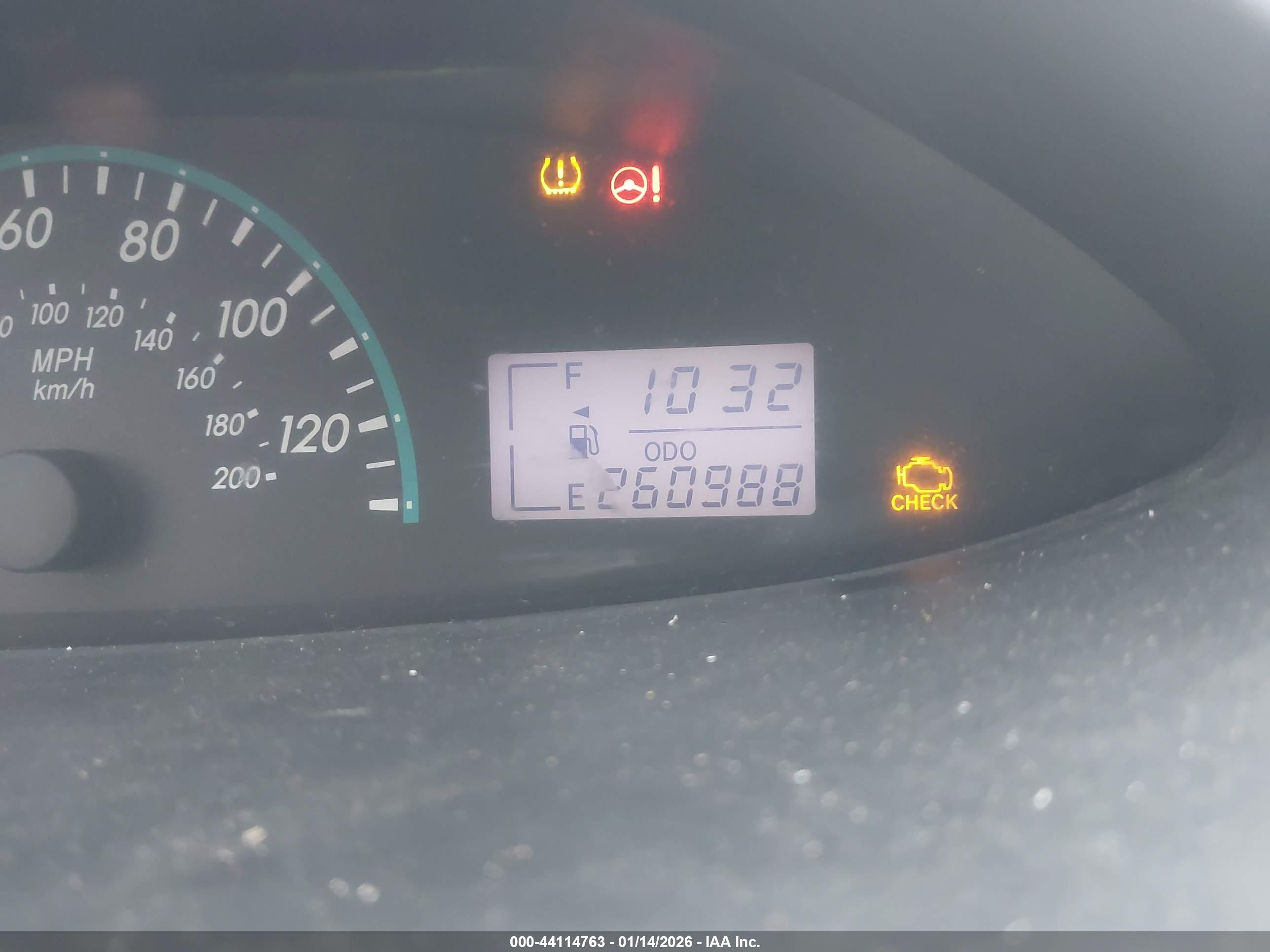 TOYOTA YARIS image 7