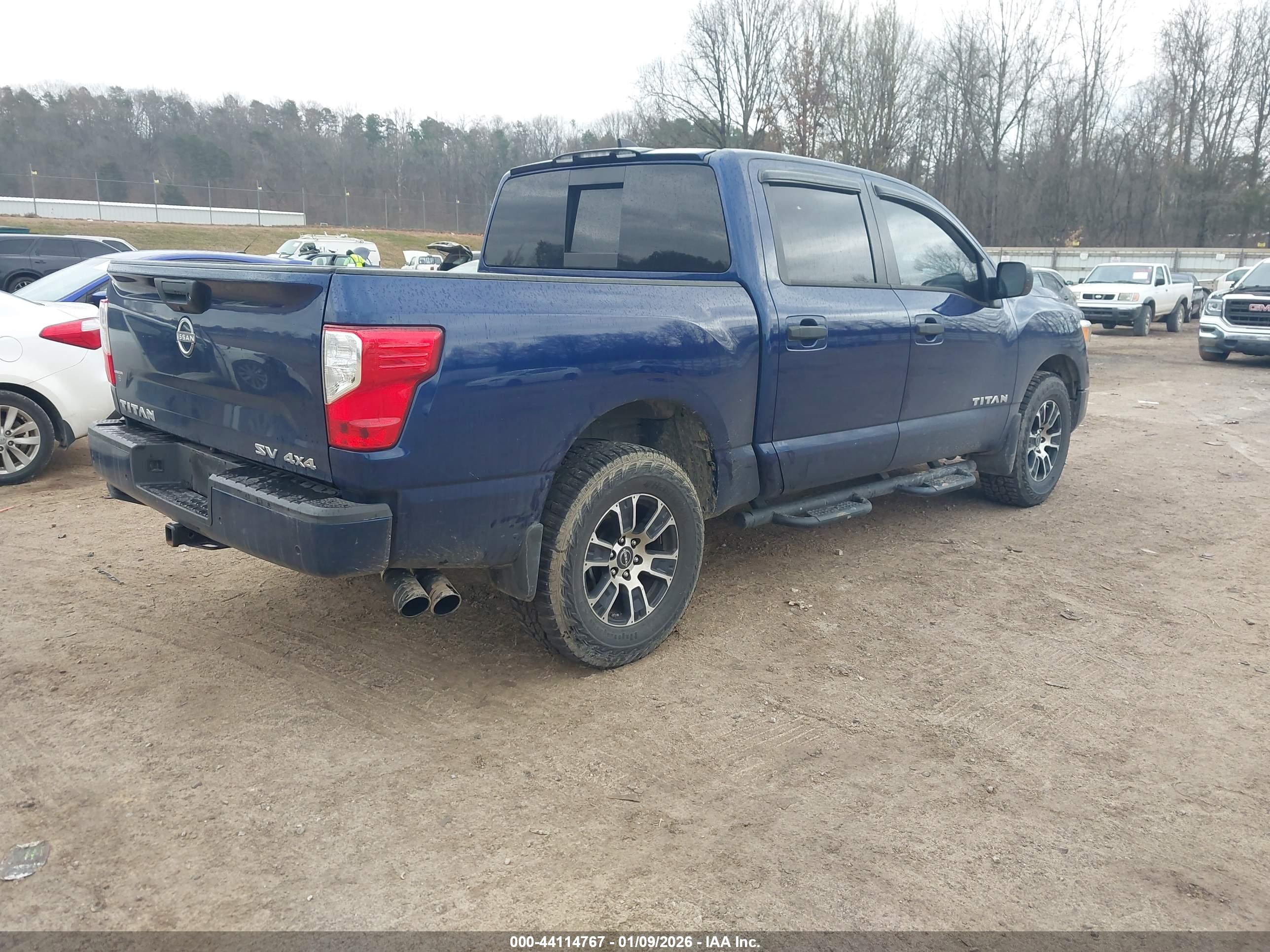 NISSAN TITAN image 4