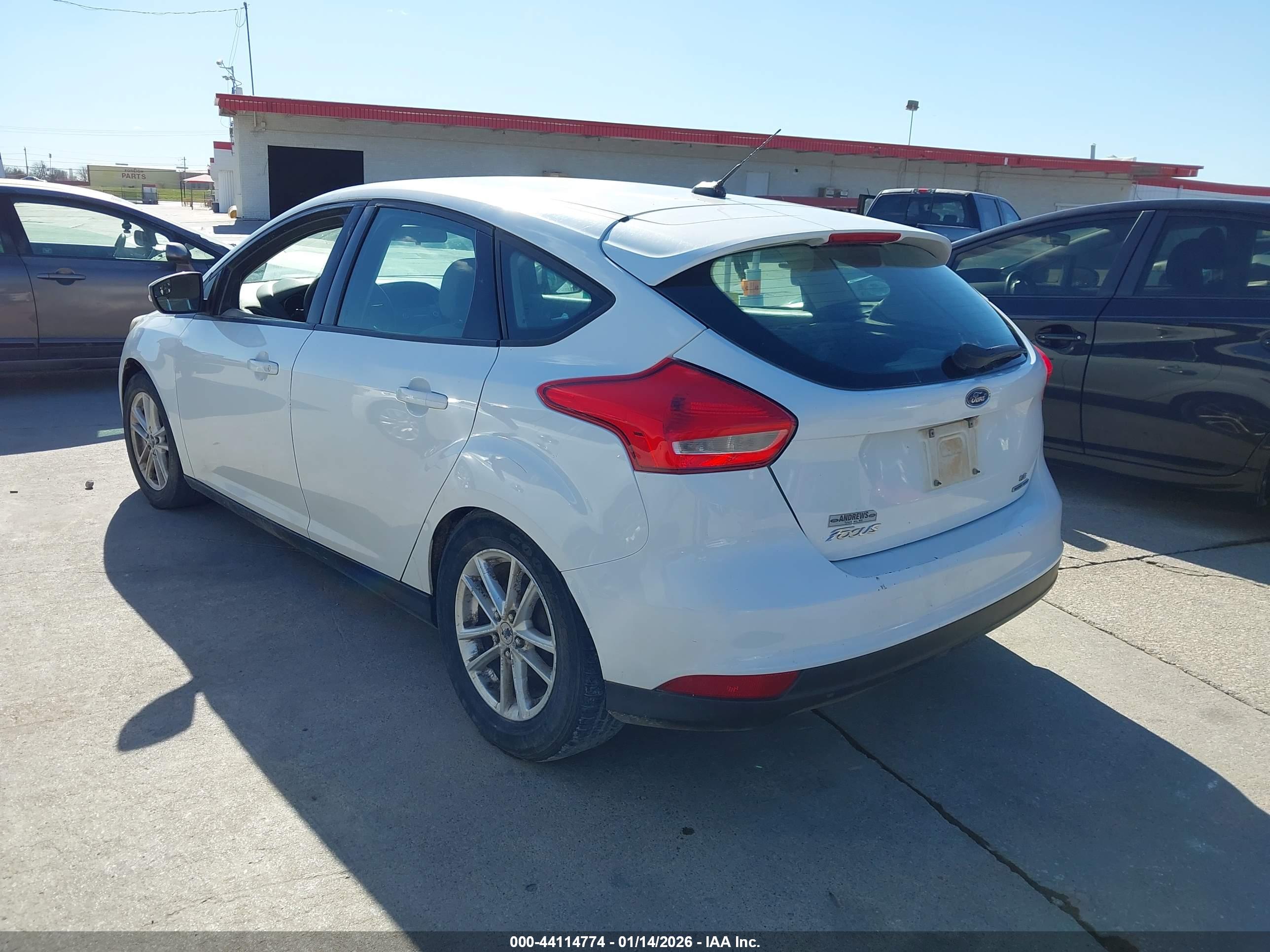 FORD FOCUS image 3