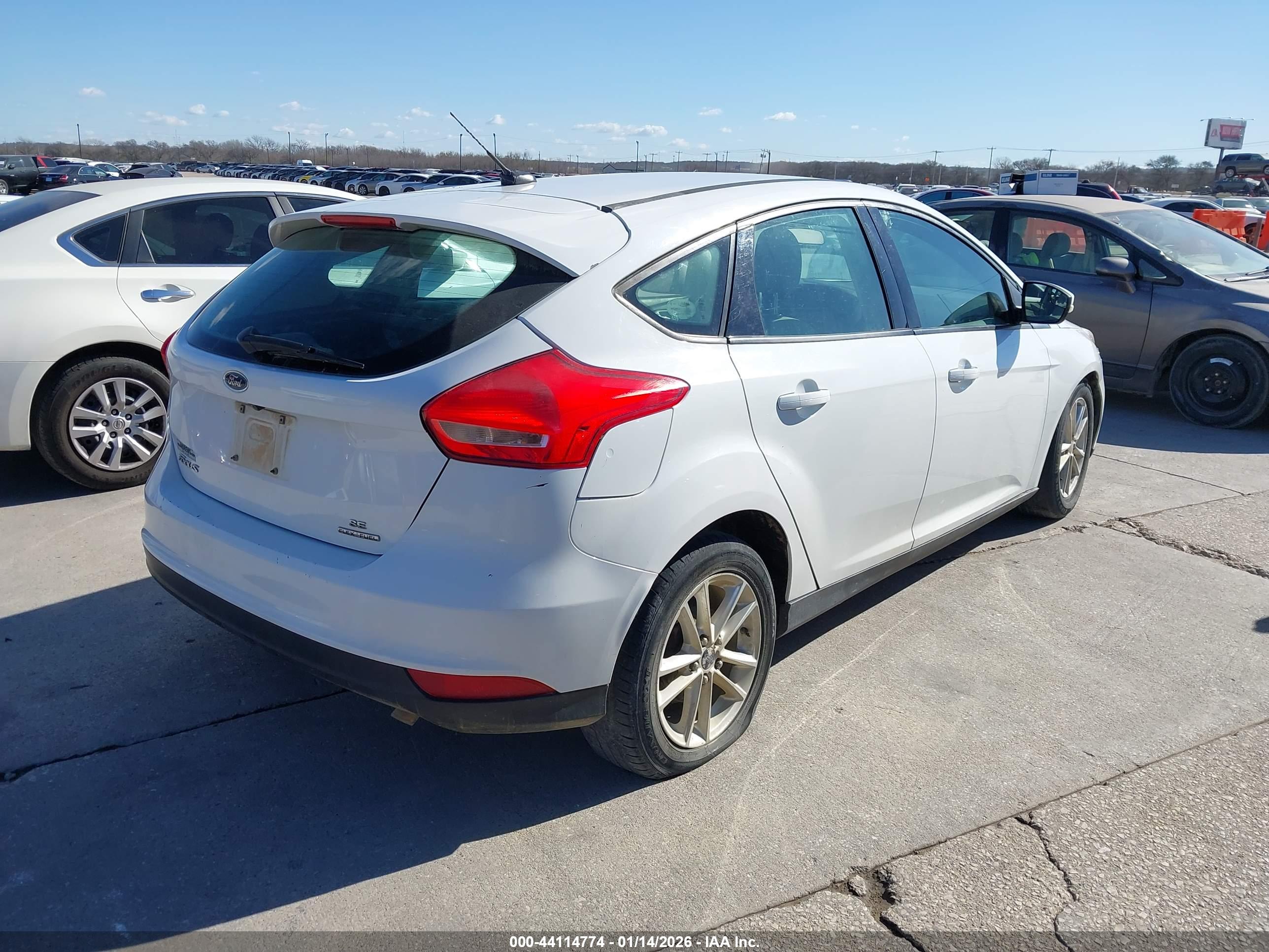 FORD FOCUS image 4