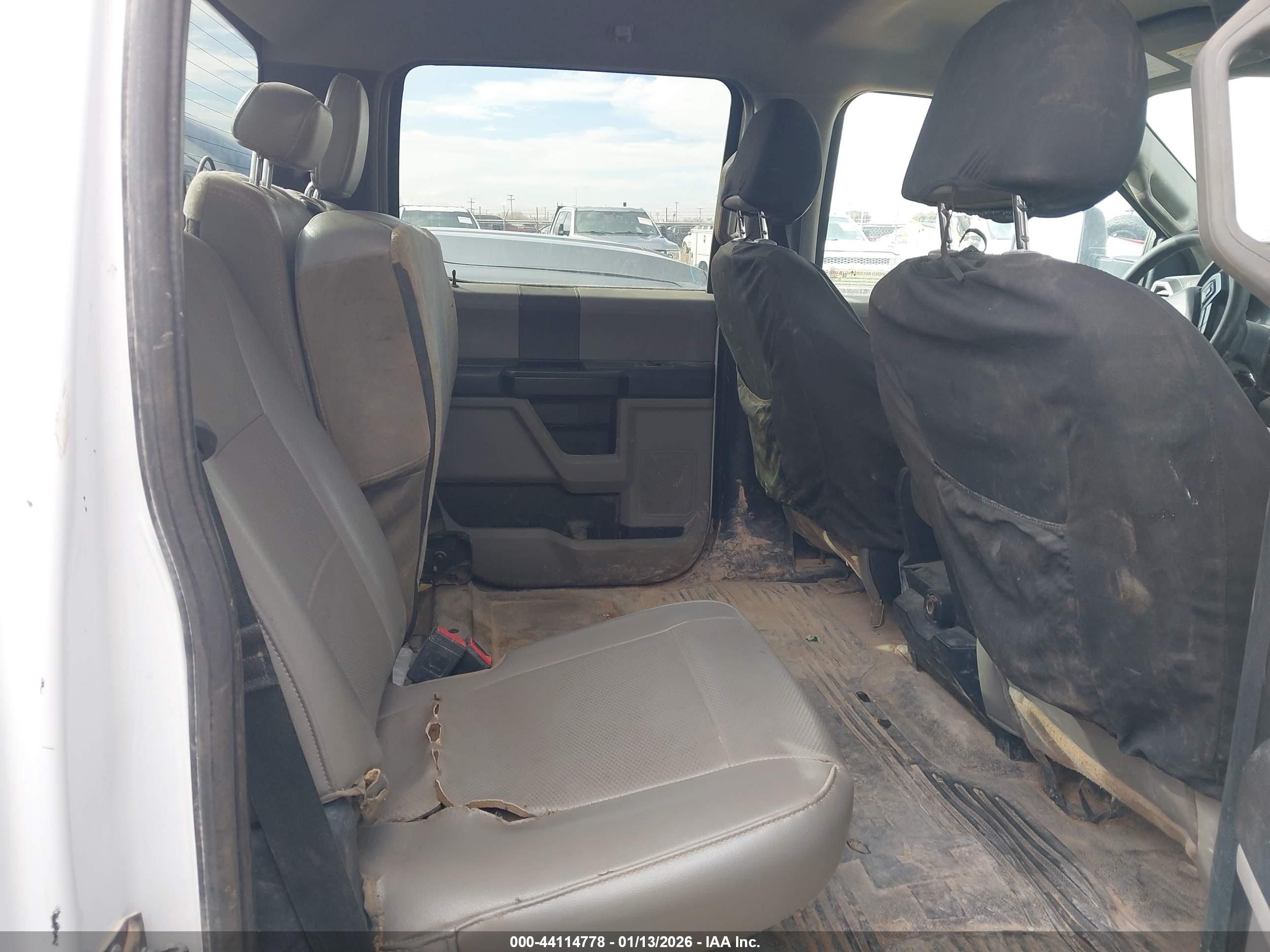 FORD F-250 image 8