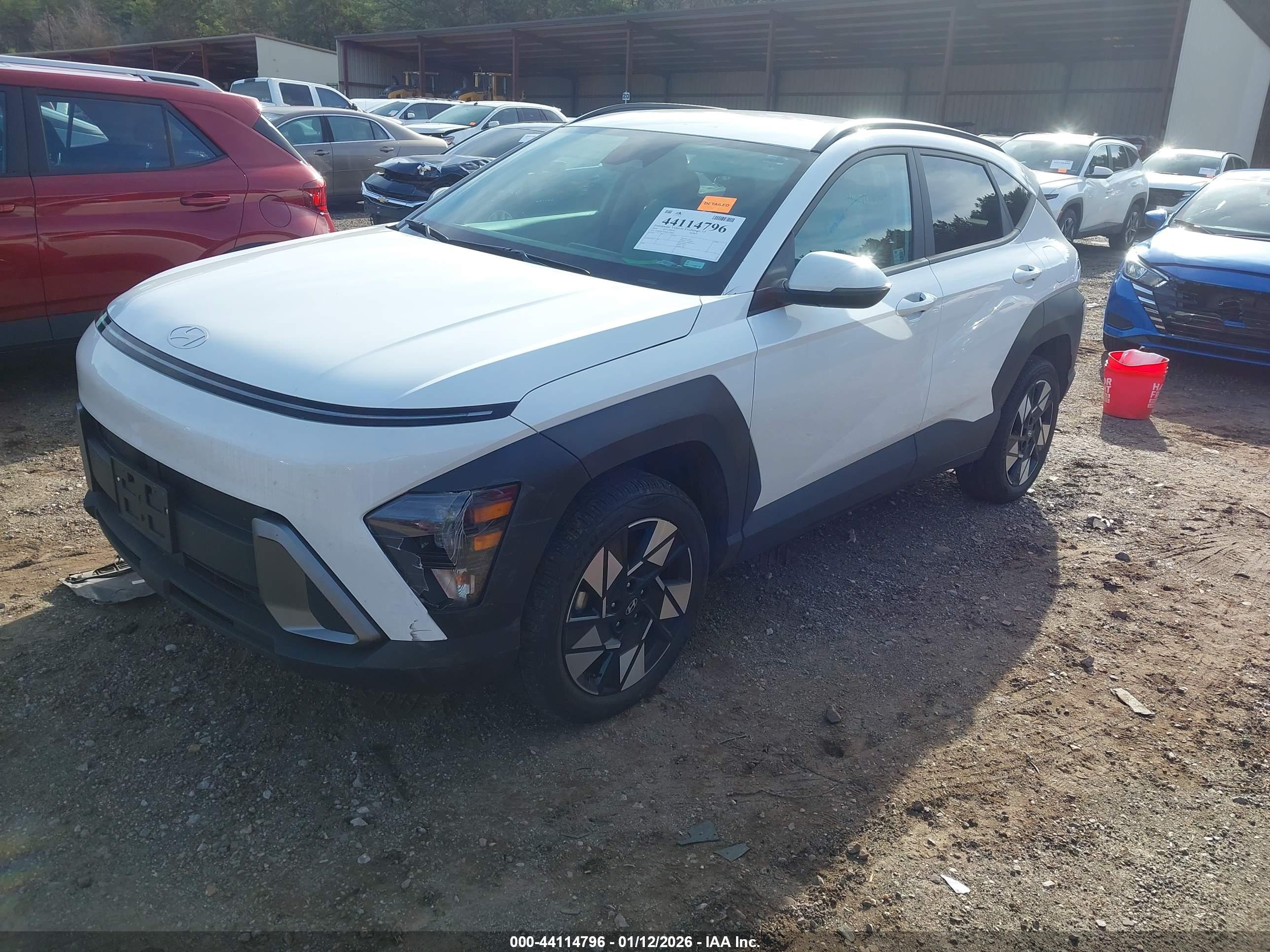 HYUNDAI KONA image 2