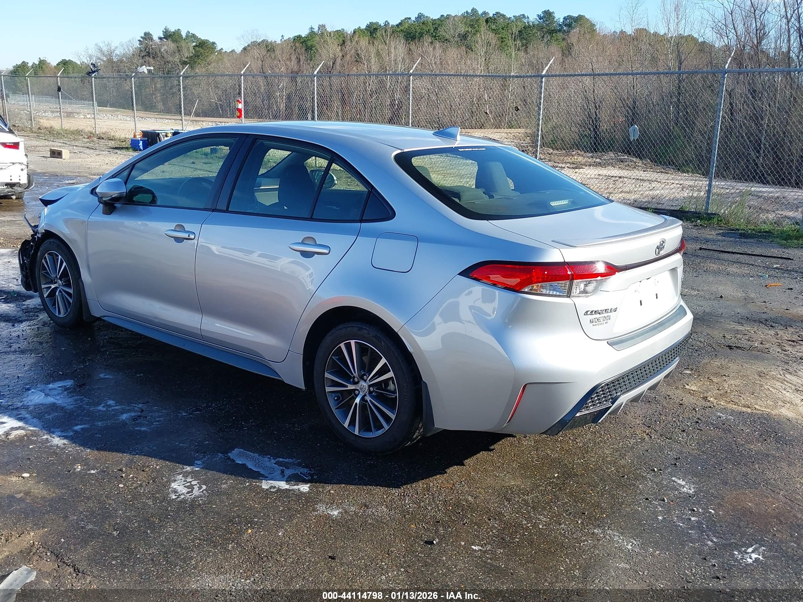 TOYOTA COROLLA image 3
