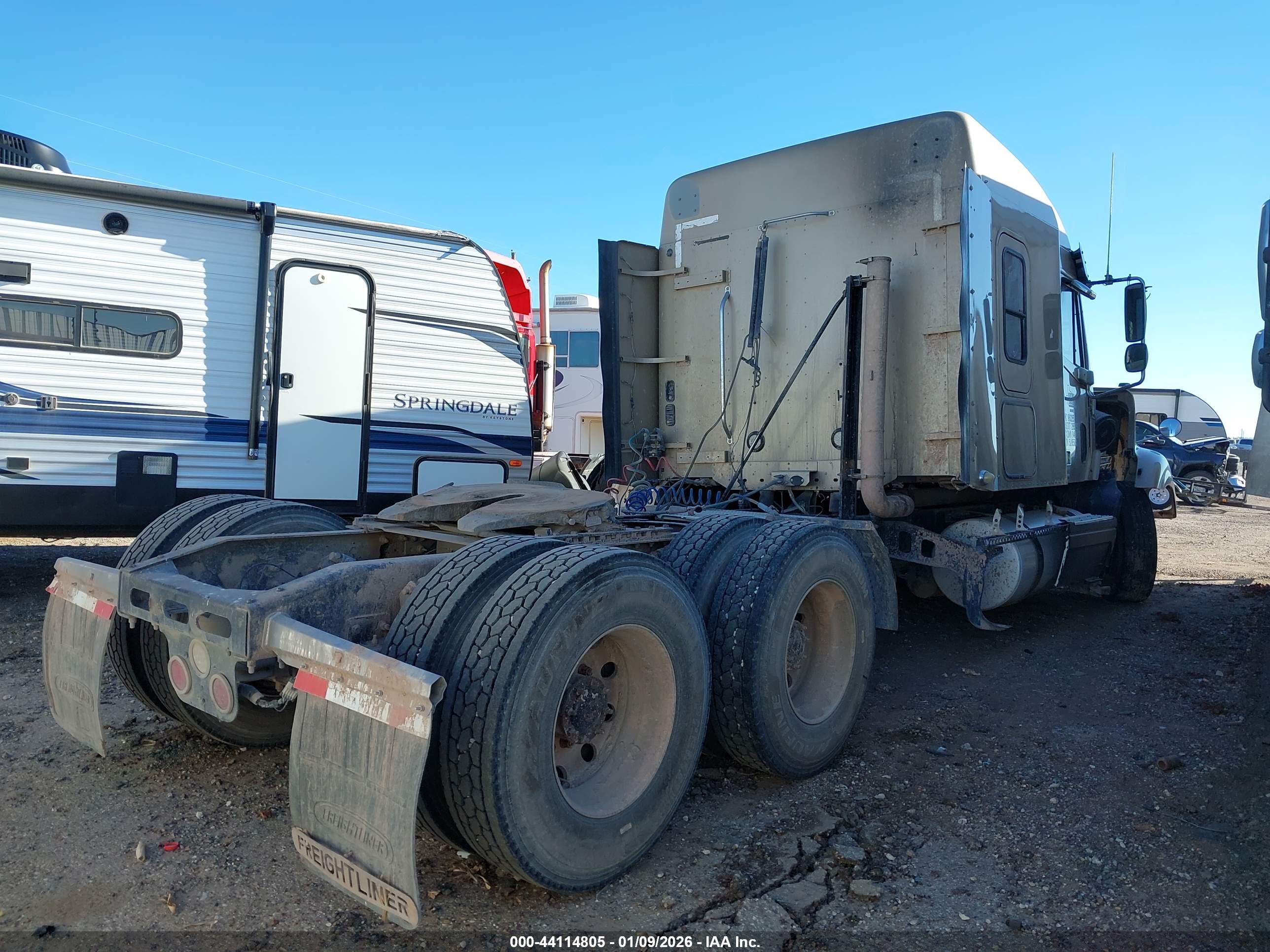 FREIGHTLINER CONVENTIONAL image 4