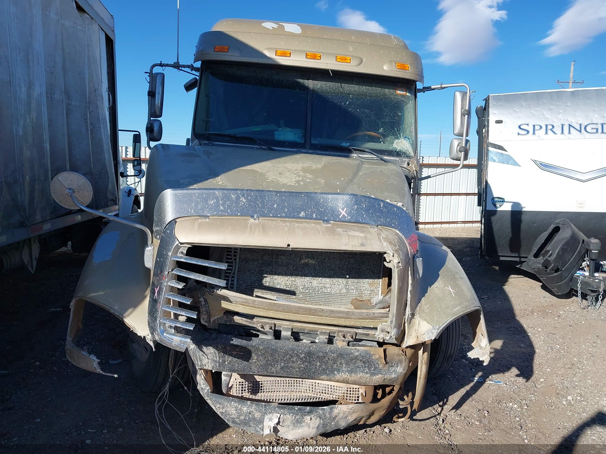 FREIGHTLINER CONVENTIONAL image 6
