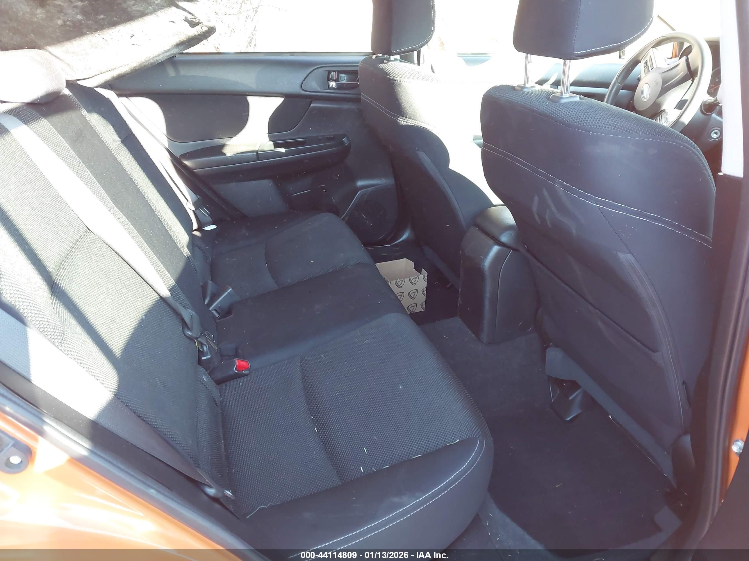 SUBARU XV image 8